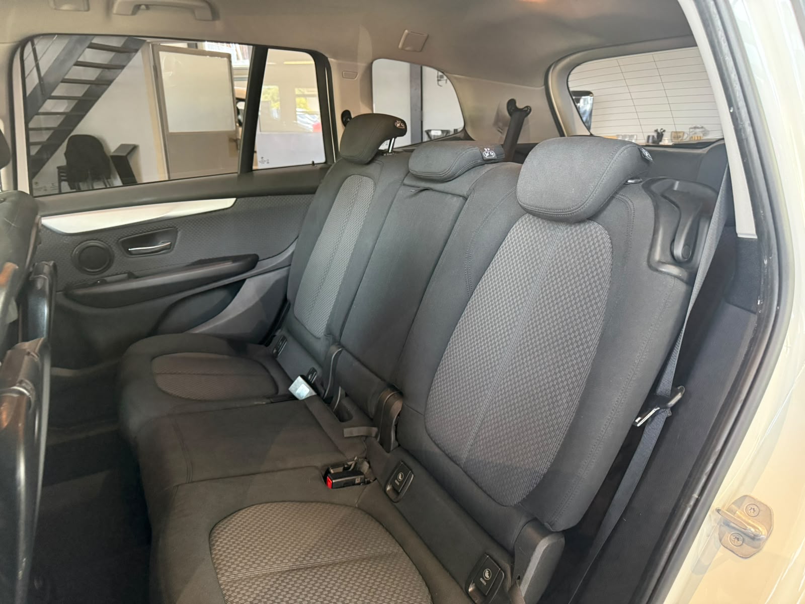 BMW 218d xDrive Gran Tourer Steptronic-image-10