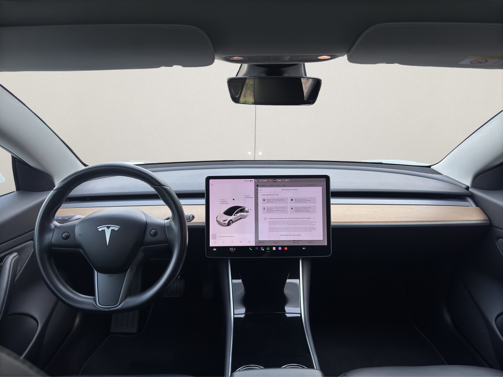 TESLA Model 3 Long Range Dual Motor AWD-image-10