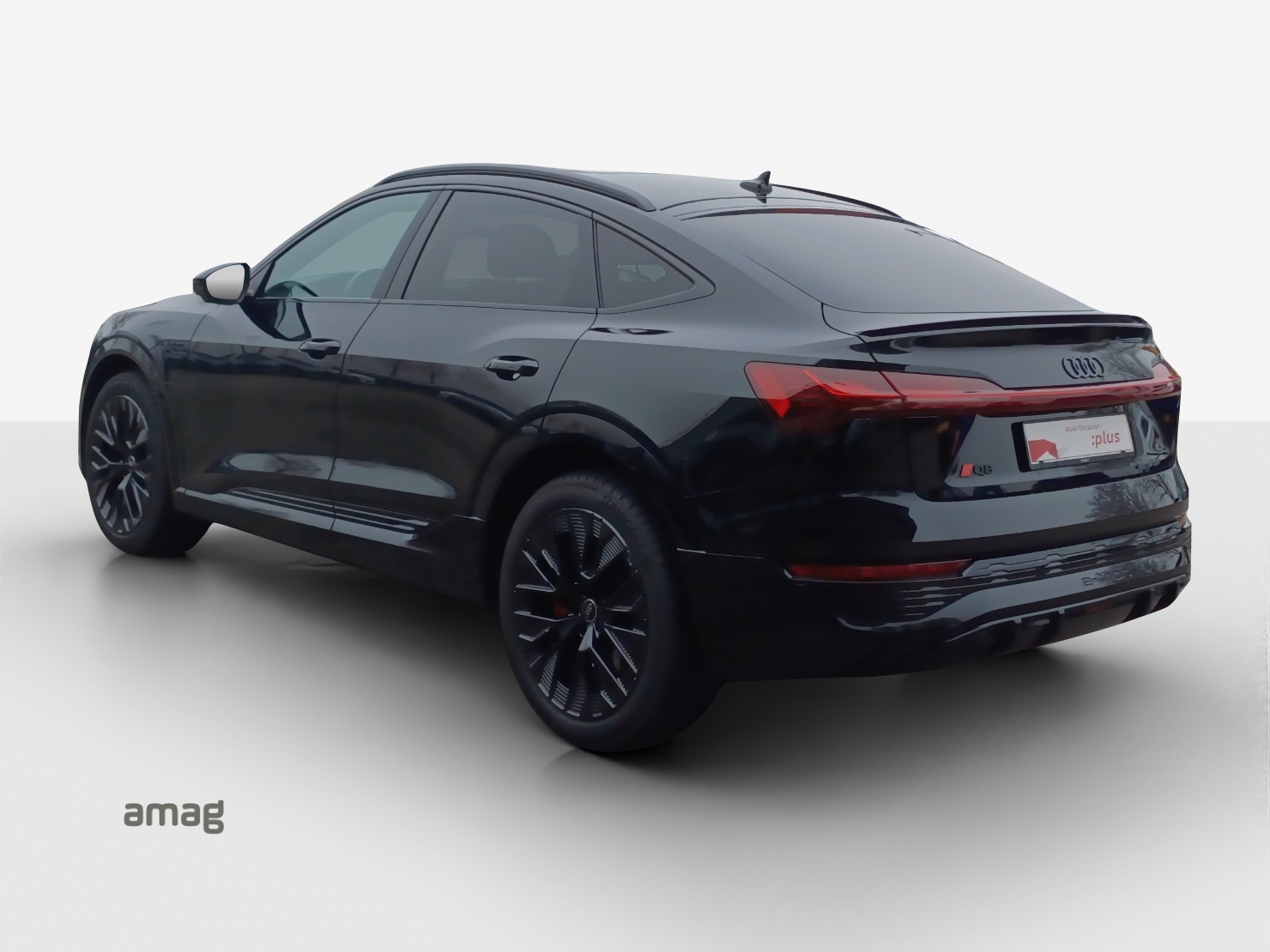 AUDI Q8 Sportback 55 e-tron Black Edition quattro-showroom-element-2