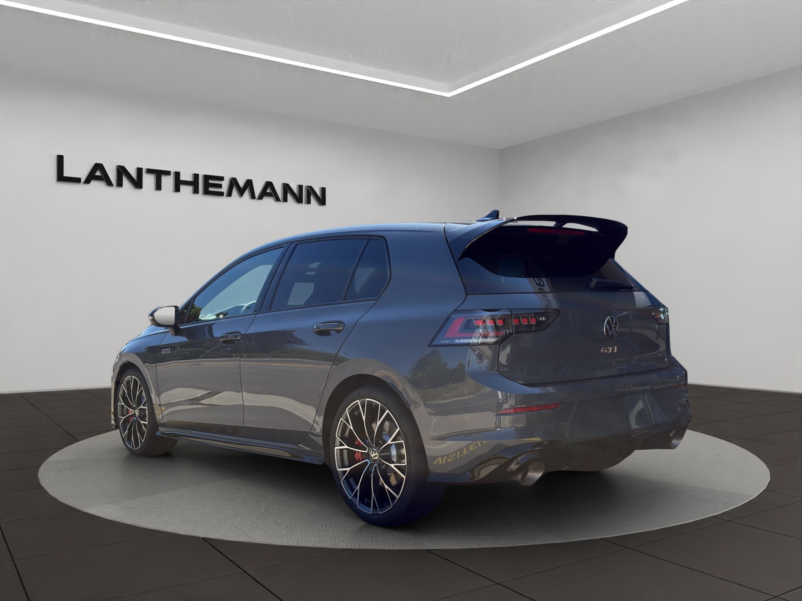 VW Golf 2.0 TSI GTI Clubsport DSG-image-2