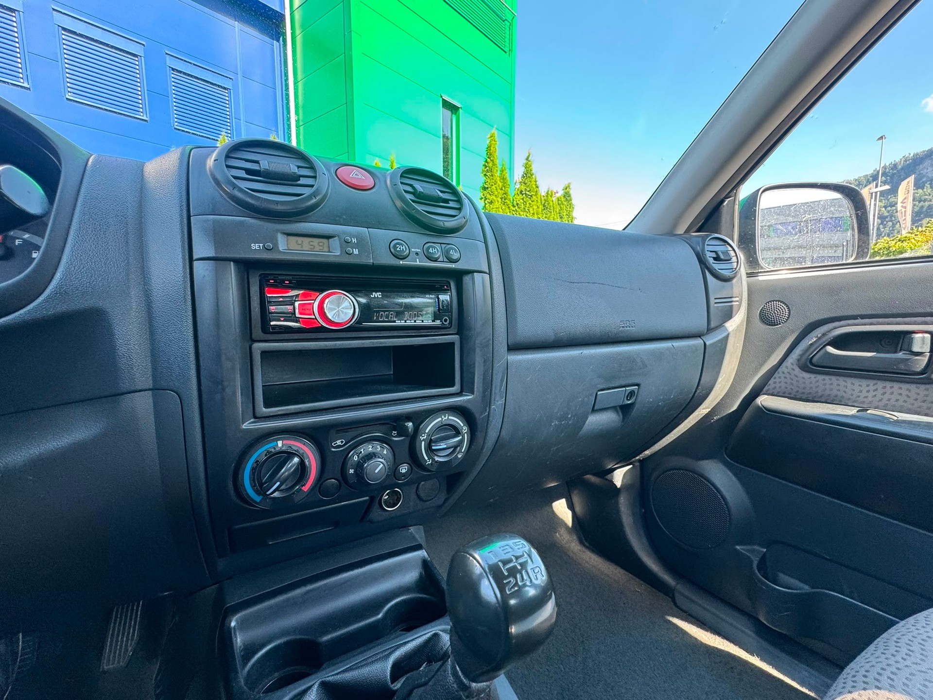 ISUZU D-MAX SpaceCab LS 3.0 4x4-image-16