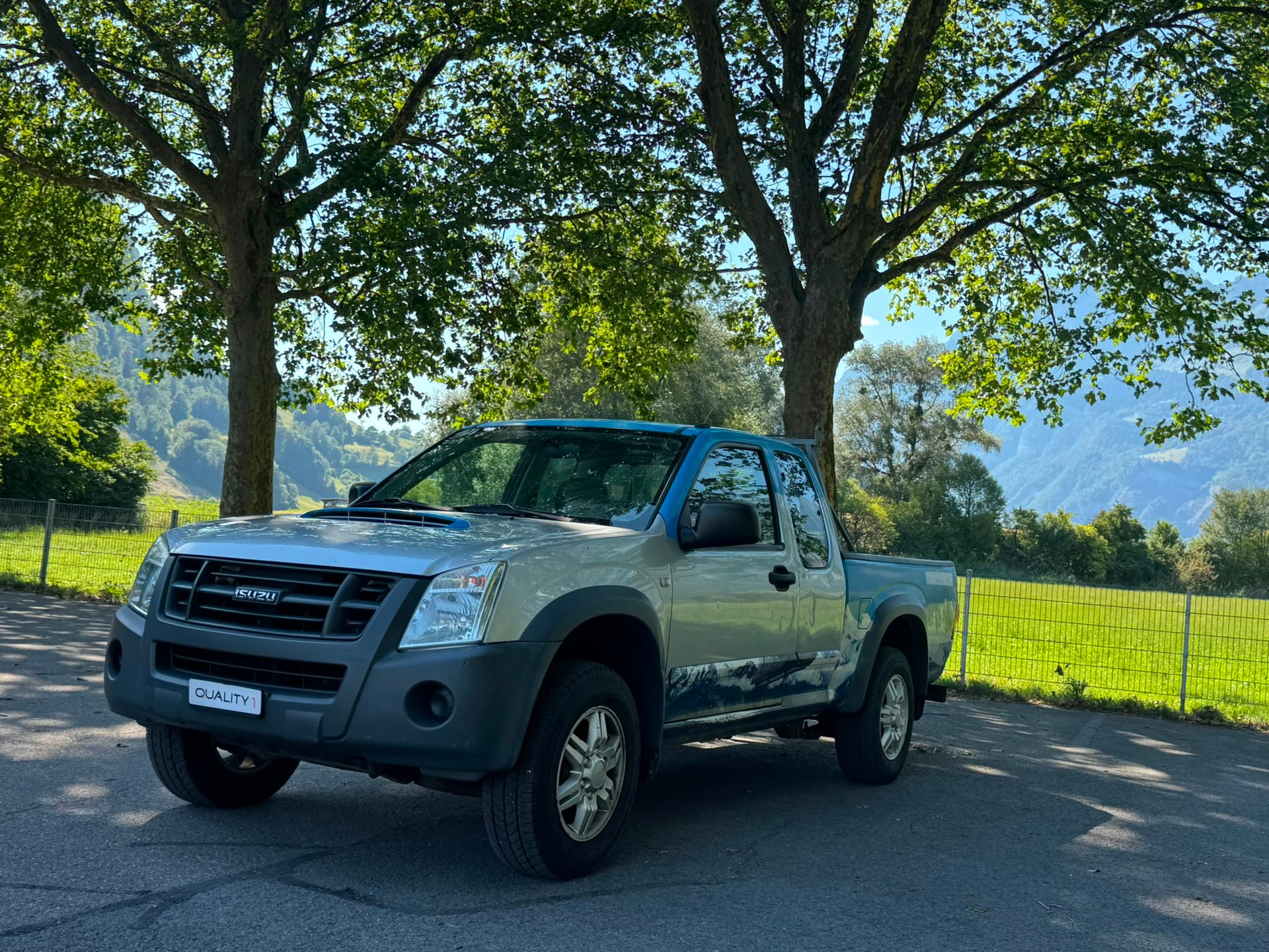 ISUZU D-MAX SpaceCab LS 3.0 4x4-image-2