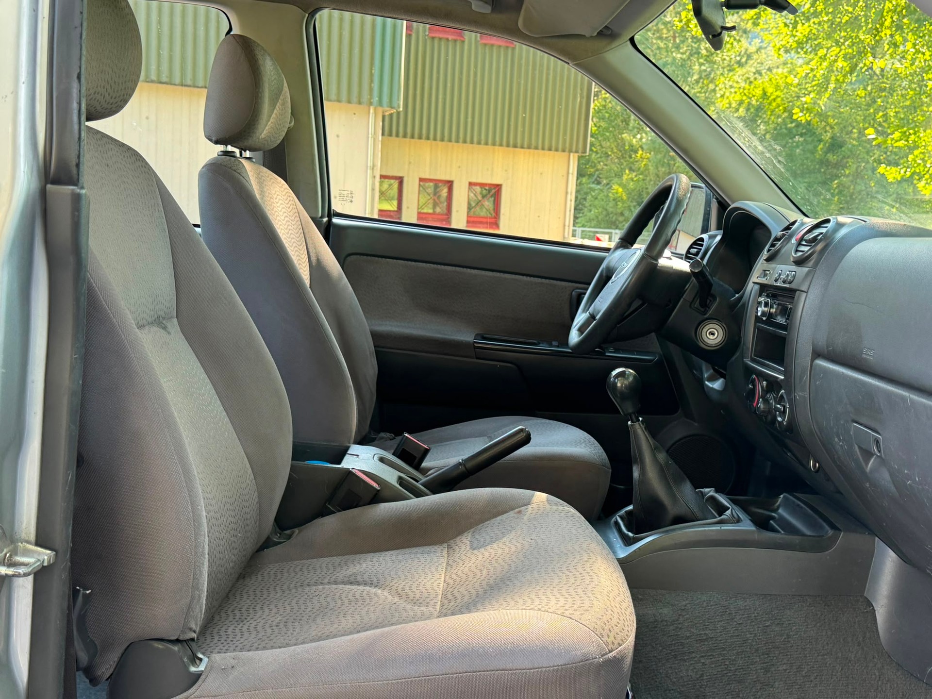 ISUZU D-MAX SpaceCab LS 3.0 4x4-image-10