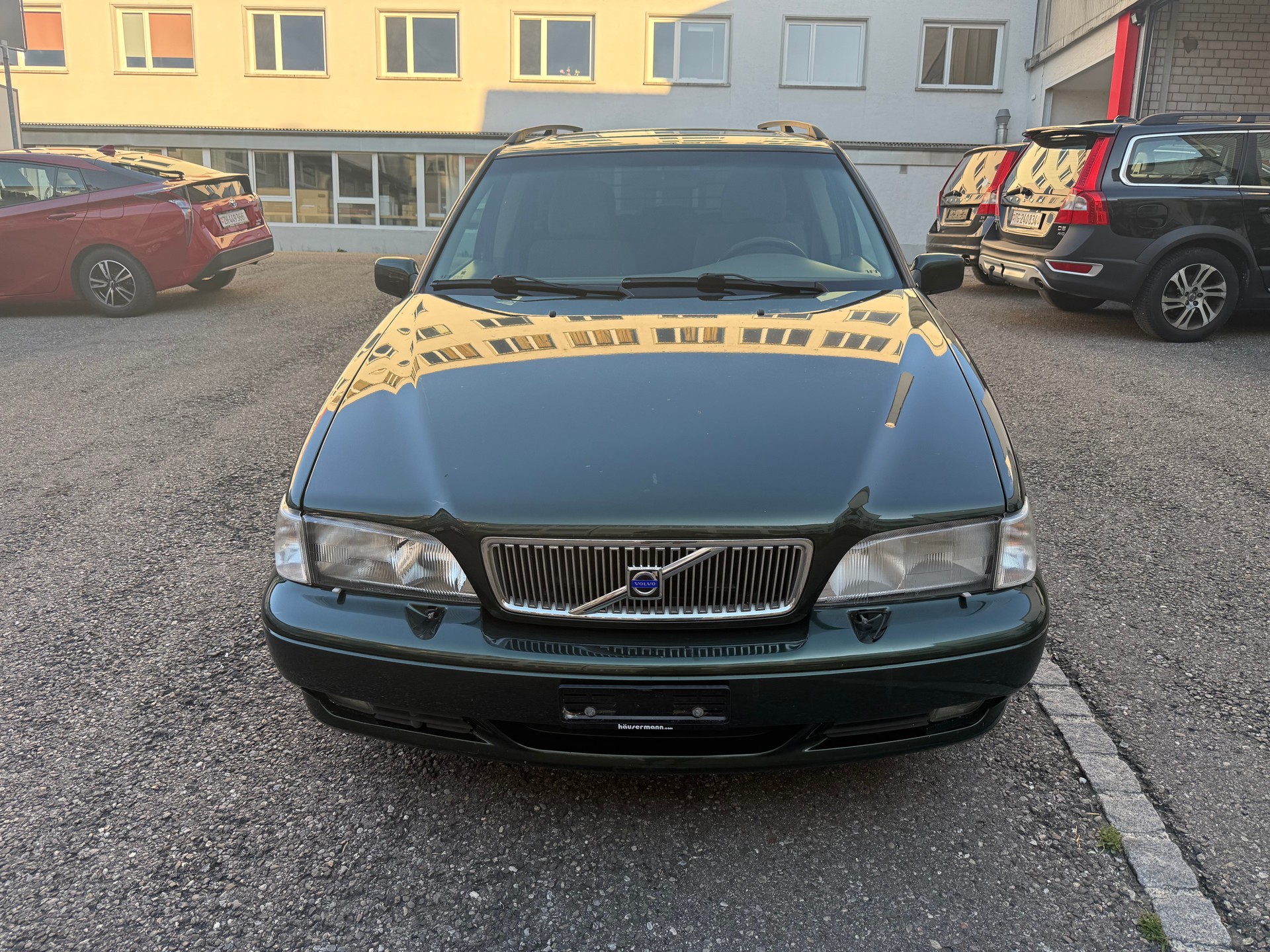 VOLVO V70 2.5 T AWD Nordic-image-0