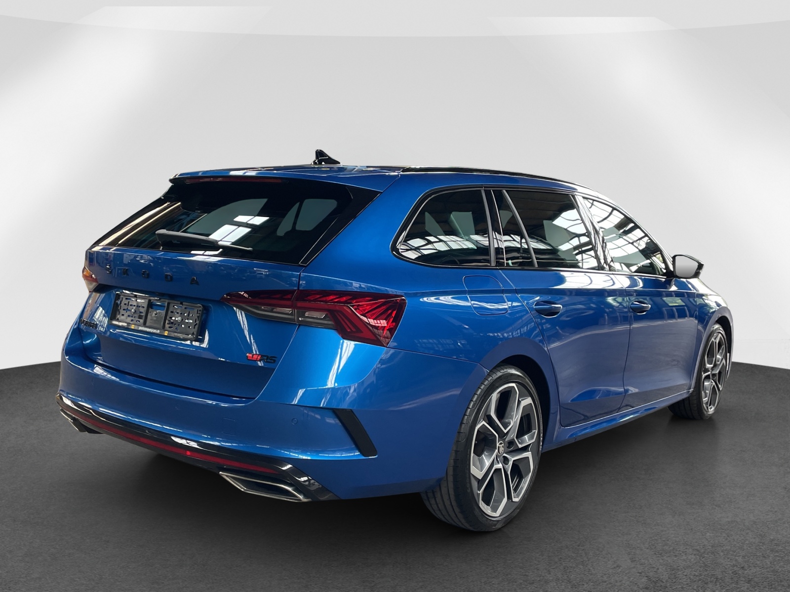 SKODA Octavia Combi 2.0 TDI RS 4x4 DSG-image-5
