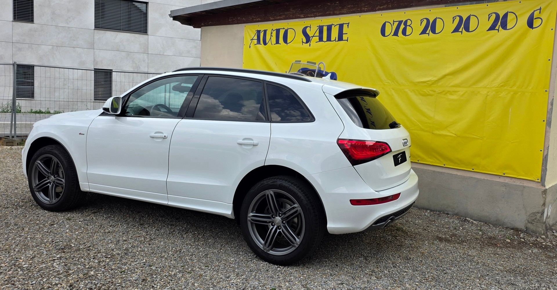 AUDI Q5 2.0 TDI quattro S-tronic-image-1