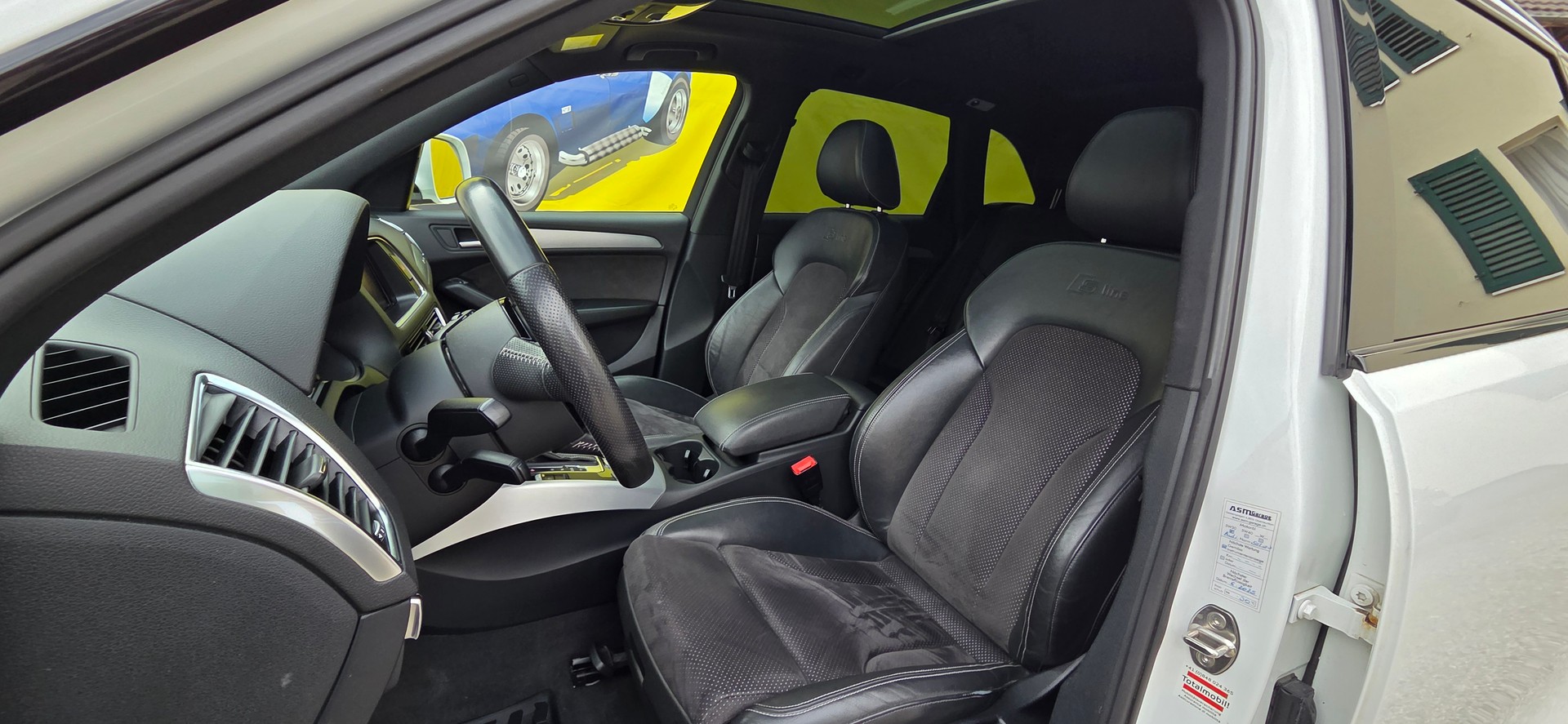 AUDI Q5 2.0 TDI quattro S-tronic-image-11