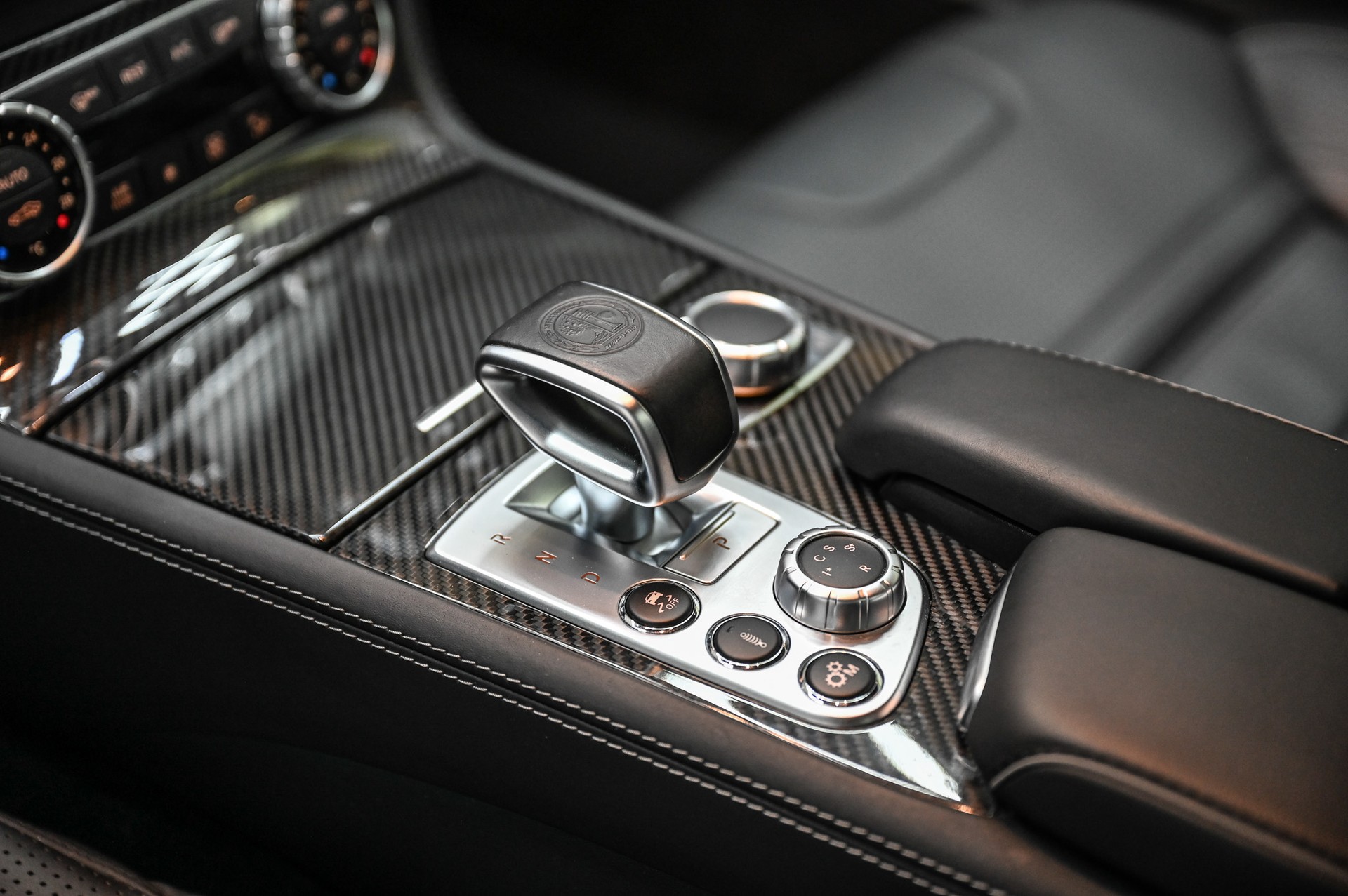 MERCEDES-BENZ SL 63 AMG Speedshift-image-36