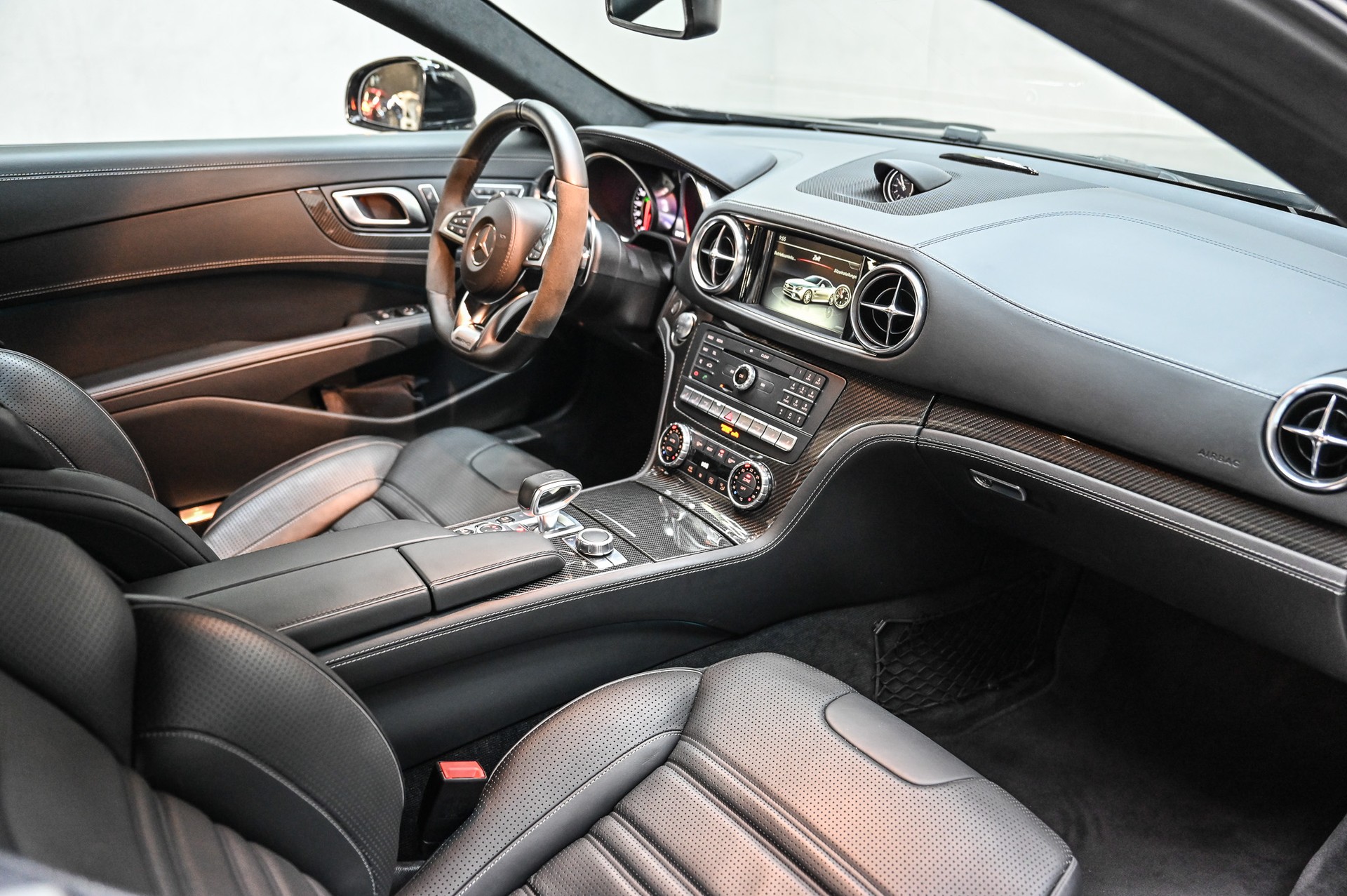 MERCEDES-BENZ SL 63 AMG Speedshift-image-29