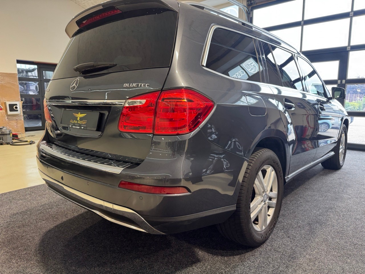 MERCEDES-BENZ GL 350 Bluetec 4M-image-7