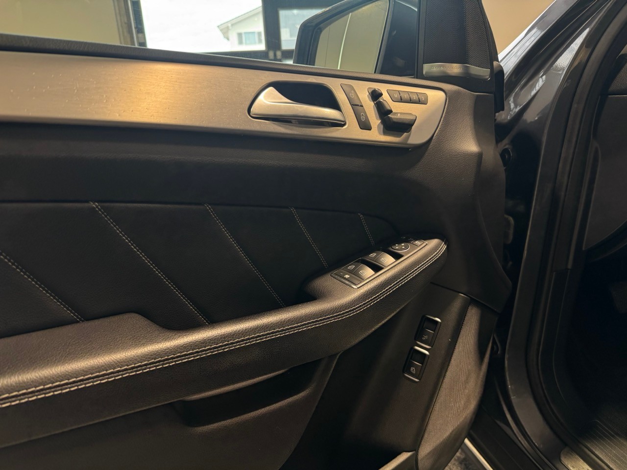 MERCEDES-BENZ GL 350 Bluetec 4M-image-14