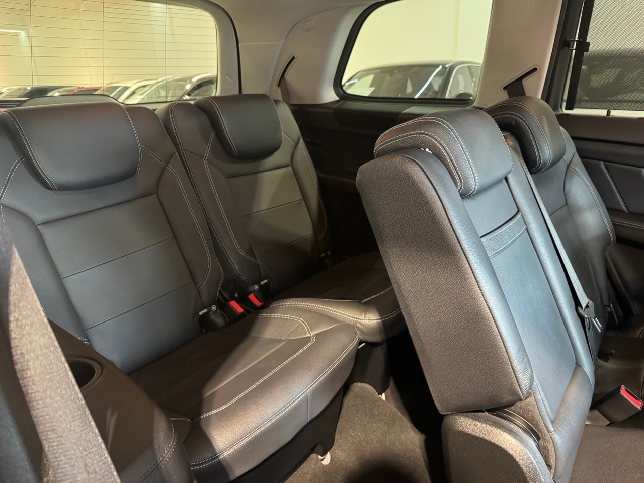 MERCEDES-BENZ GL 350 Bluetec 4M-image-22