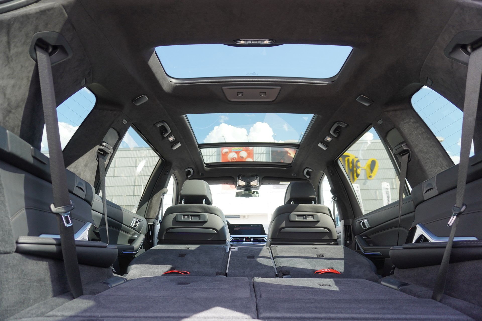 BMW X7 xDrive 48V 40d Steptronic M-PAKET!!! INDIVIDUAL!!! 7-PLÄTZER!!!-image-13
