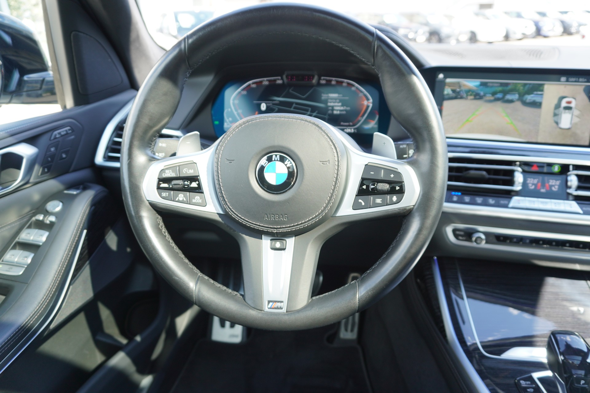 BMW X7 xDrive 48V 40d Steptronic M-PAKET!!! INDIVIDUAL!!! 7-PLÄTZER!!!-image-24