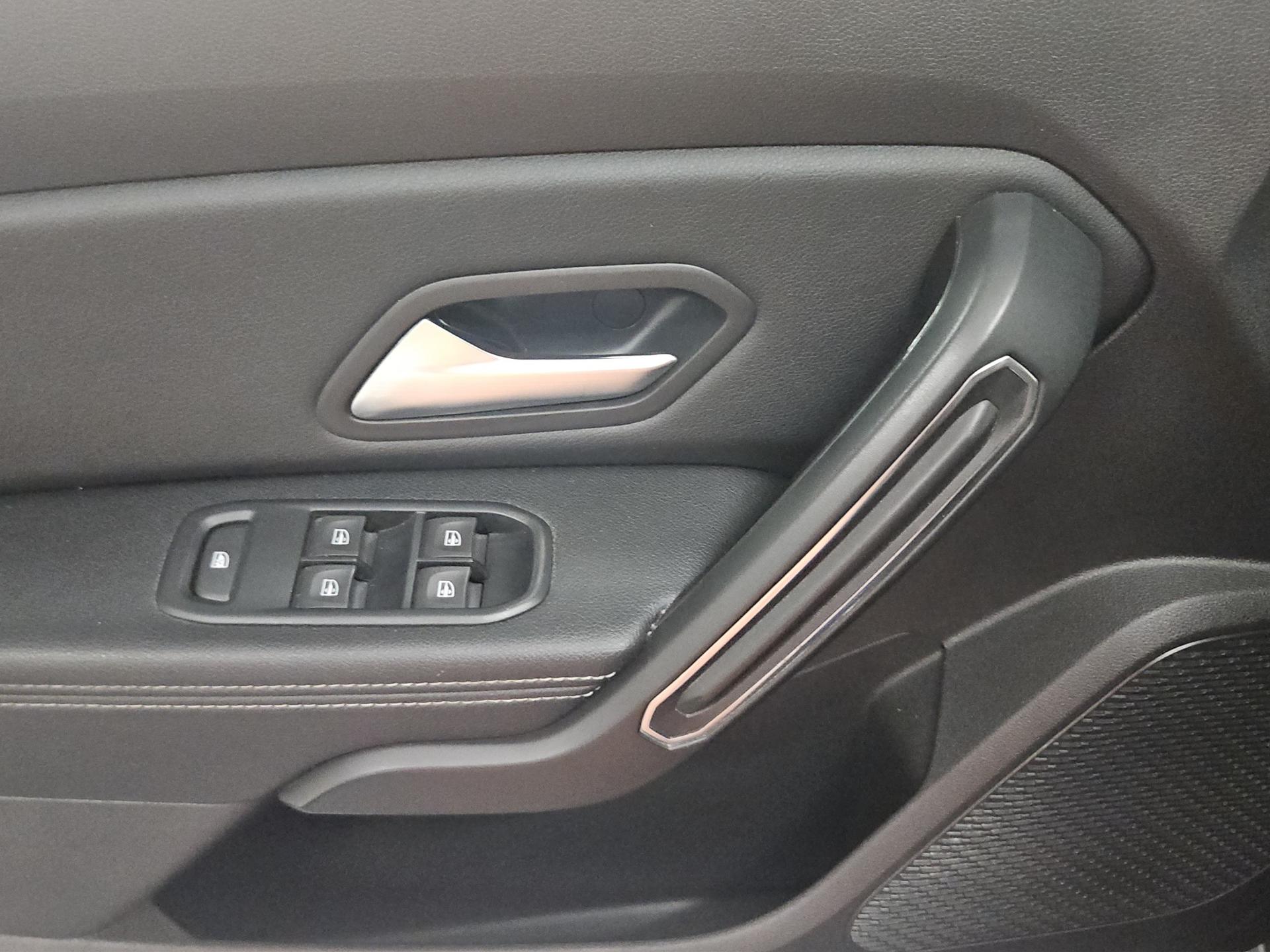 DACIA Duster TCe 150 Prestige EDC 4x2-image-18