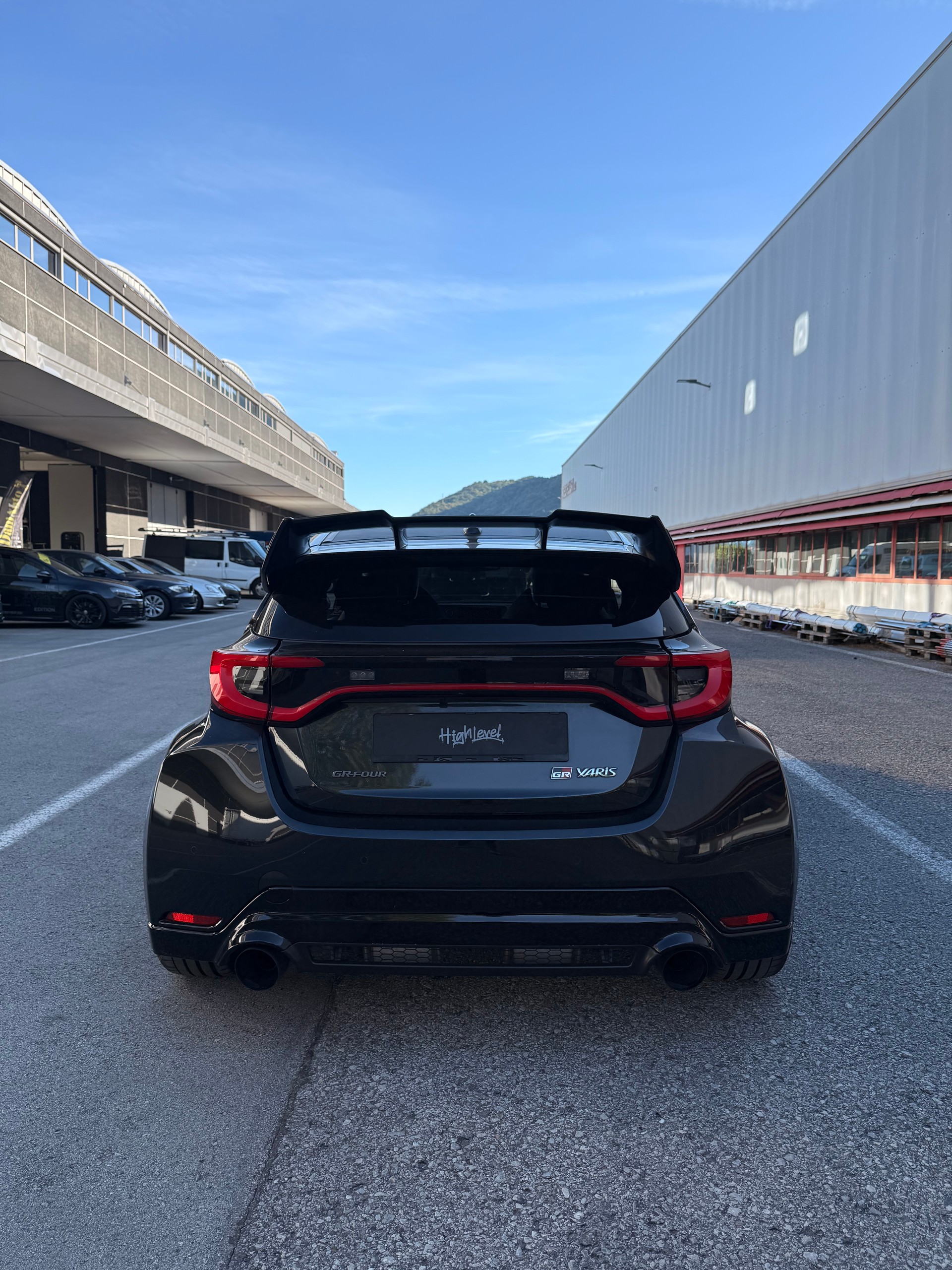 TOYOTA Yaris 1.6 GR Sport A-image-3