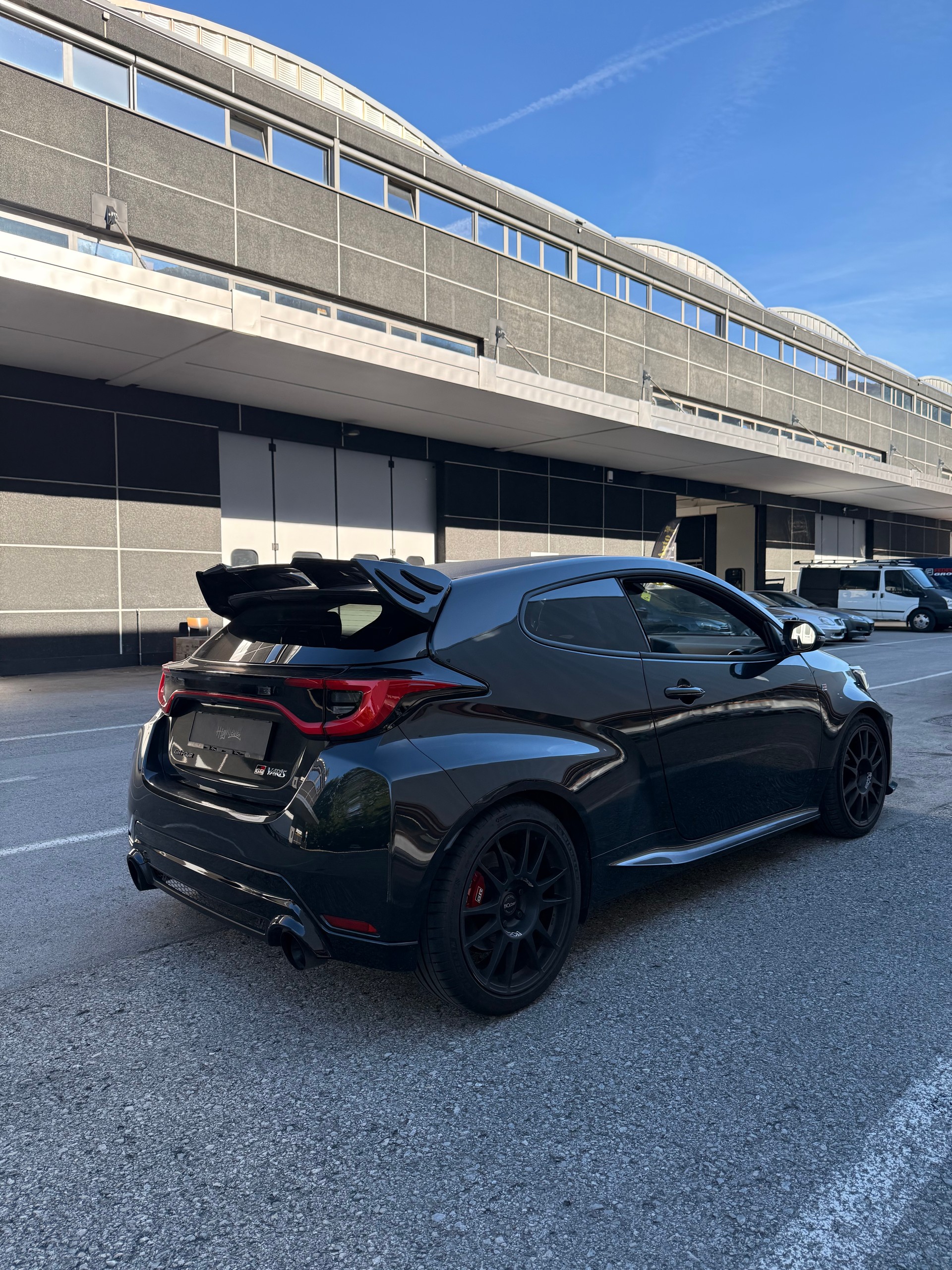 TOYOTA Yaris 1.6 GR Sport A-image-2