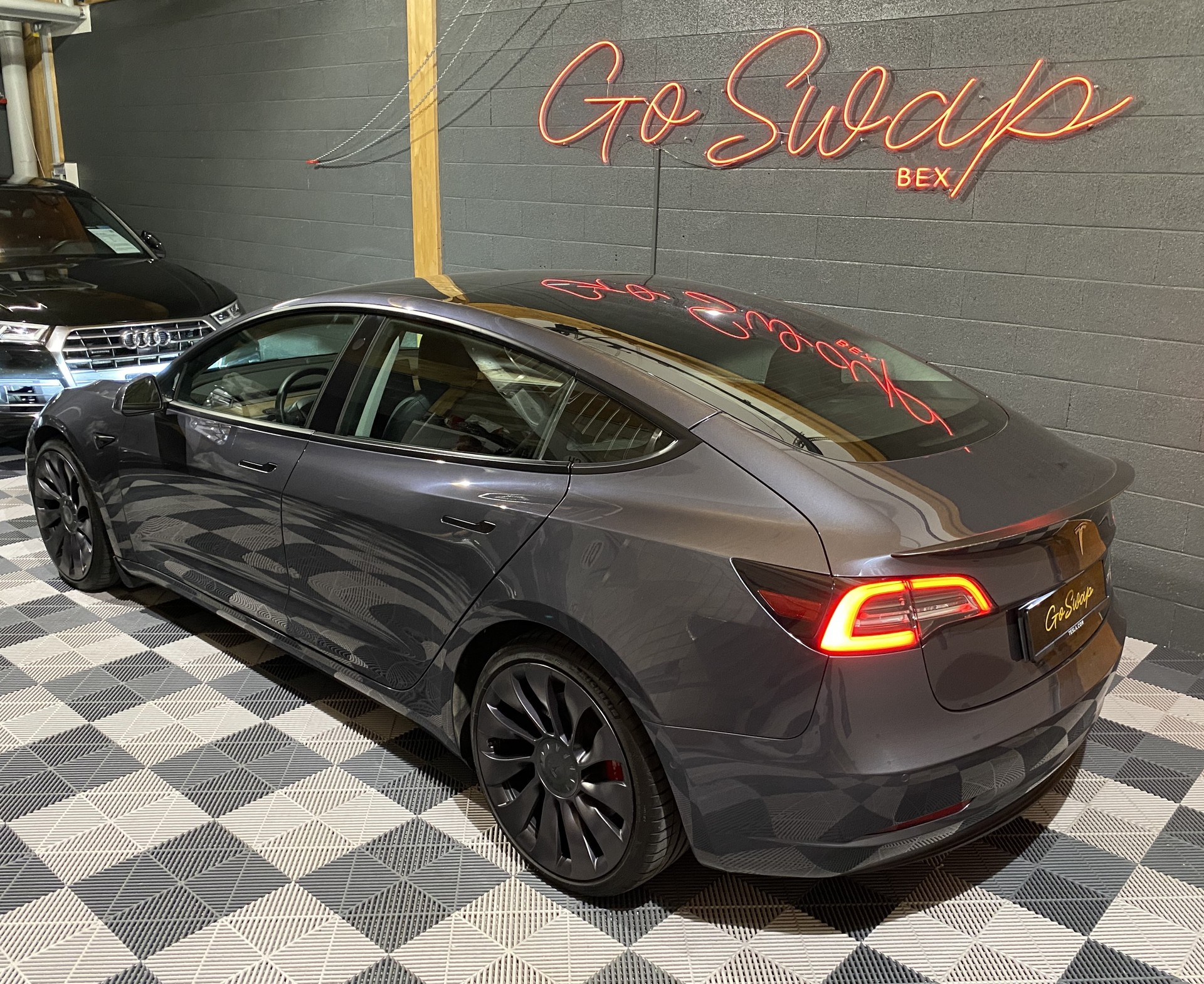 TESLA Model 3 Performance Dual Motor AWD Phase 2-image-11