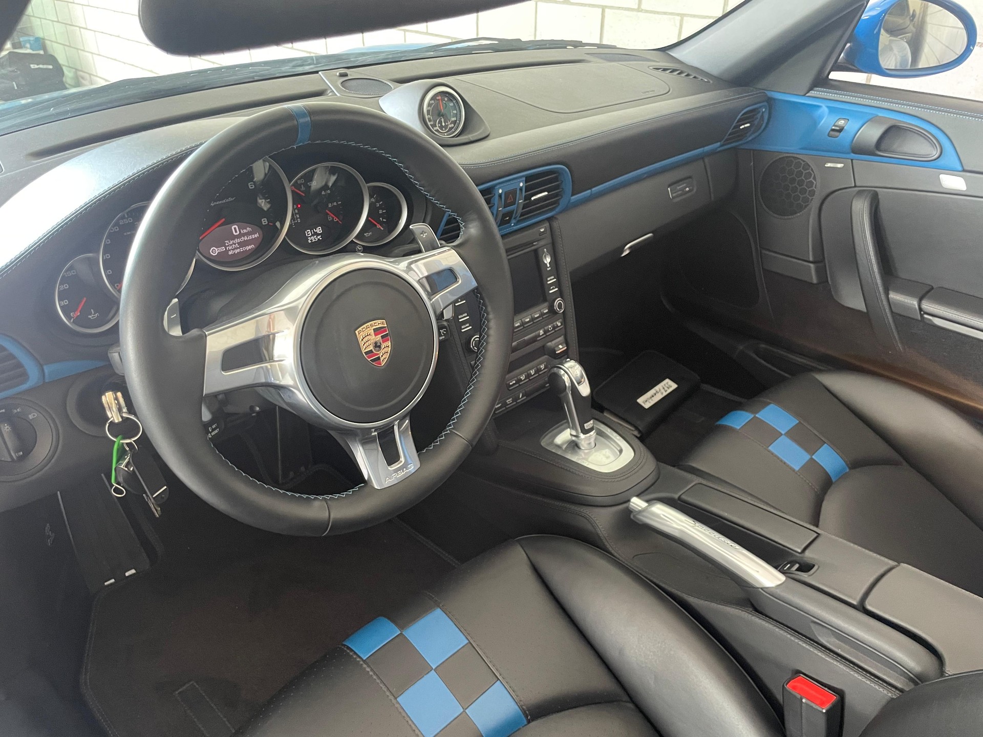 PORSCHE 911 Speedster PDK "1 of 356"-image-4