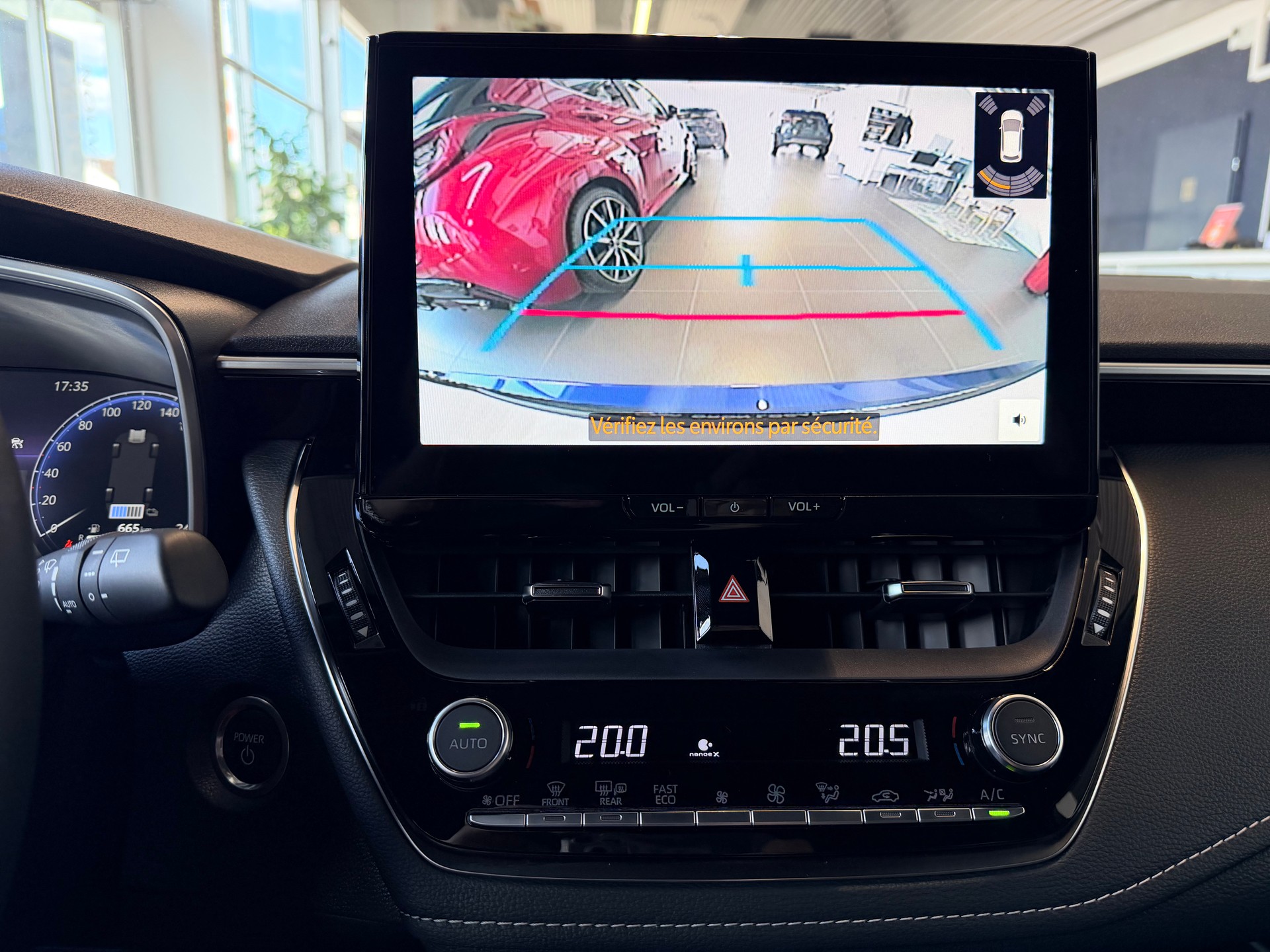 TOYOTA Corolla Touring Sports 1.8 HSD Trend e-CVT-image-17