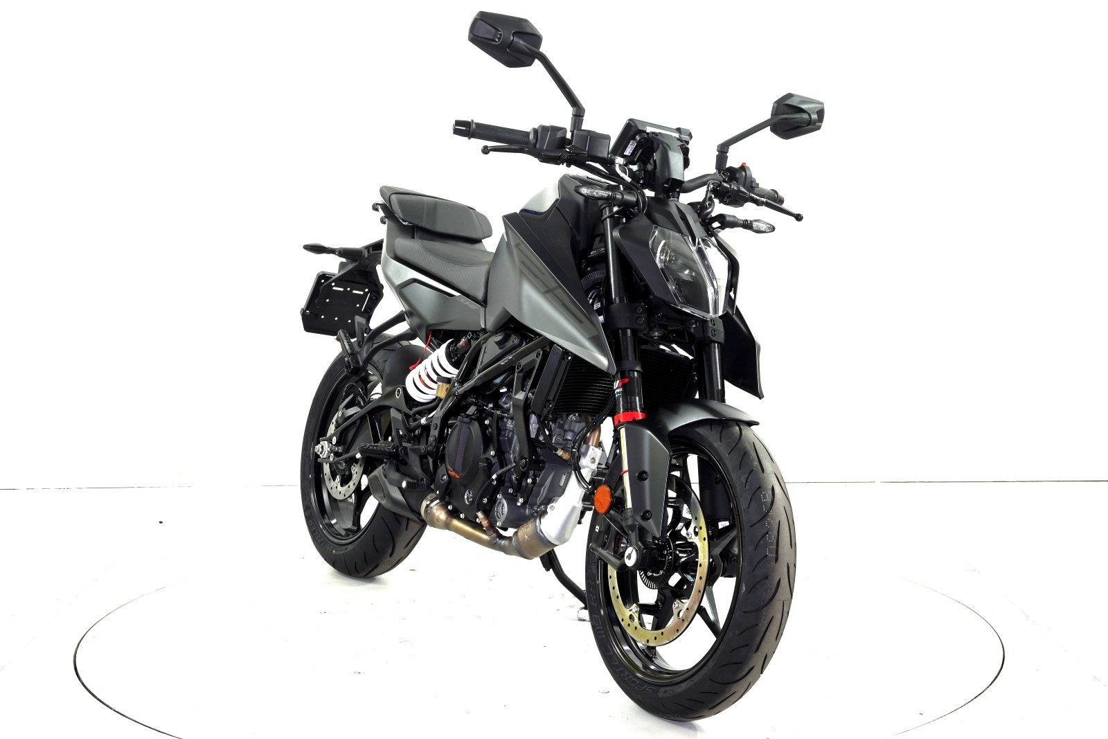 KTM Duke 125 ABS-showroom-element-1