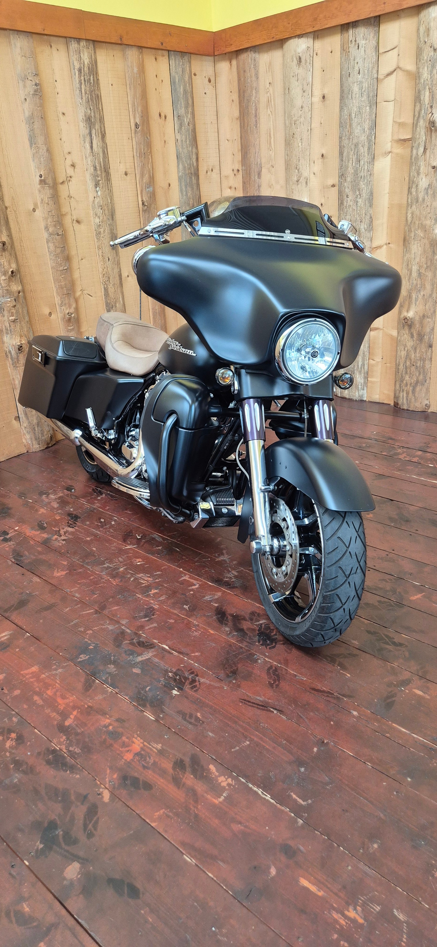HARLEY-DAVIDSON FLHXSE Street Glide ABS CVO-image-12