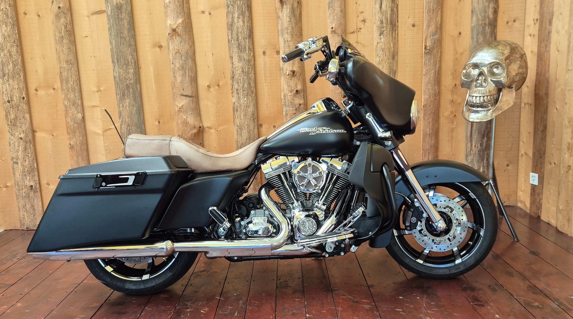 HARLEY-DAVIDSON FLHXSE Street Glide ABS CVO-image-13