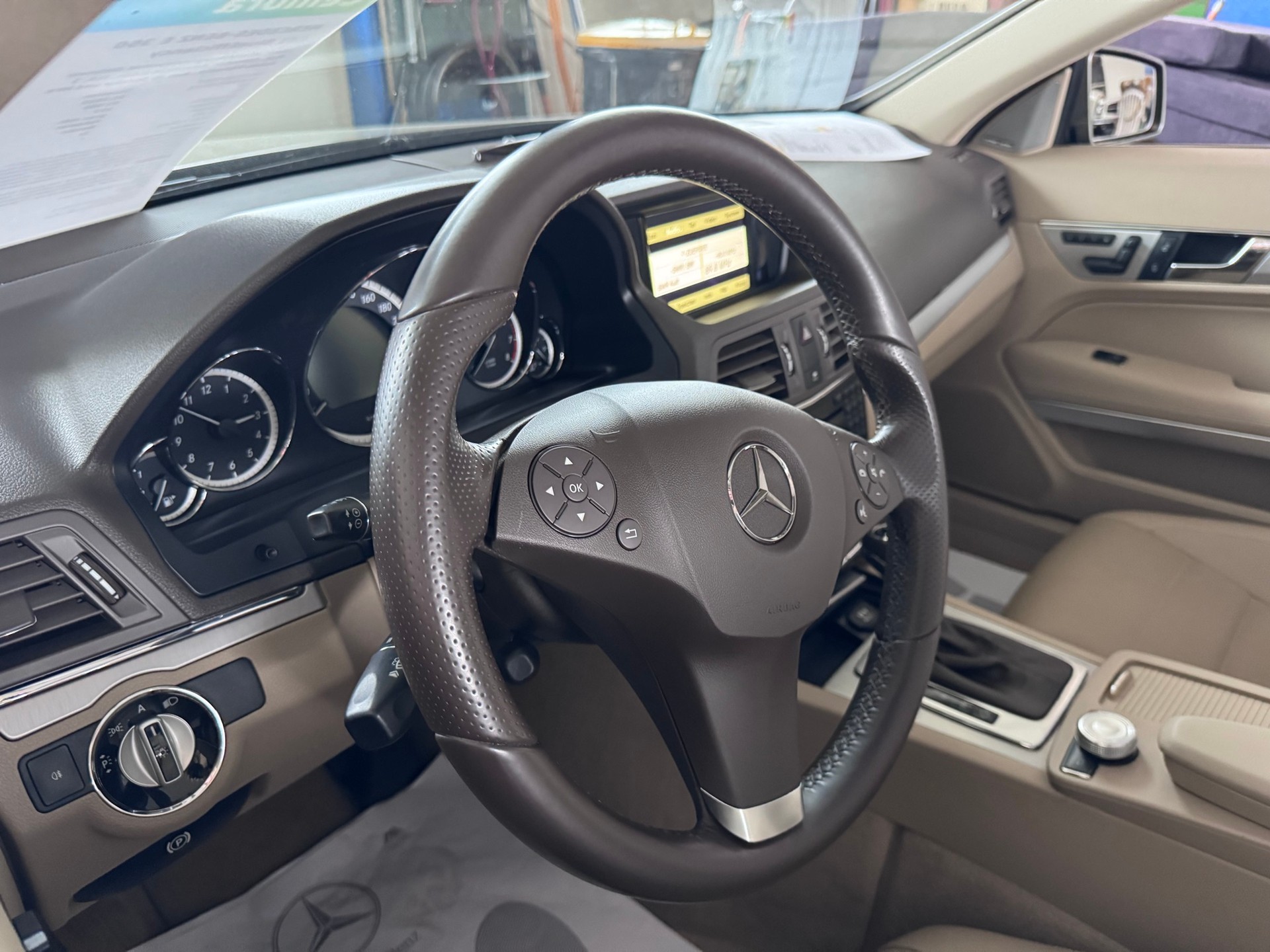 MERCEDES-BENZ E 350 CGI BlueEF-image-1