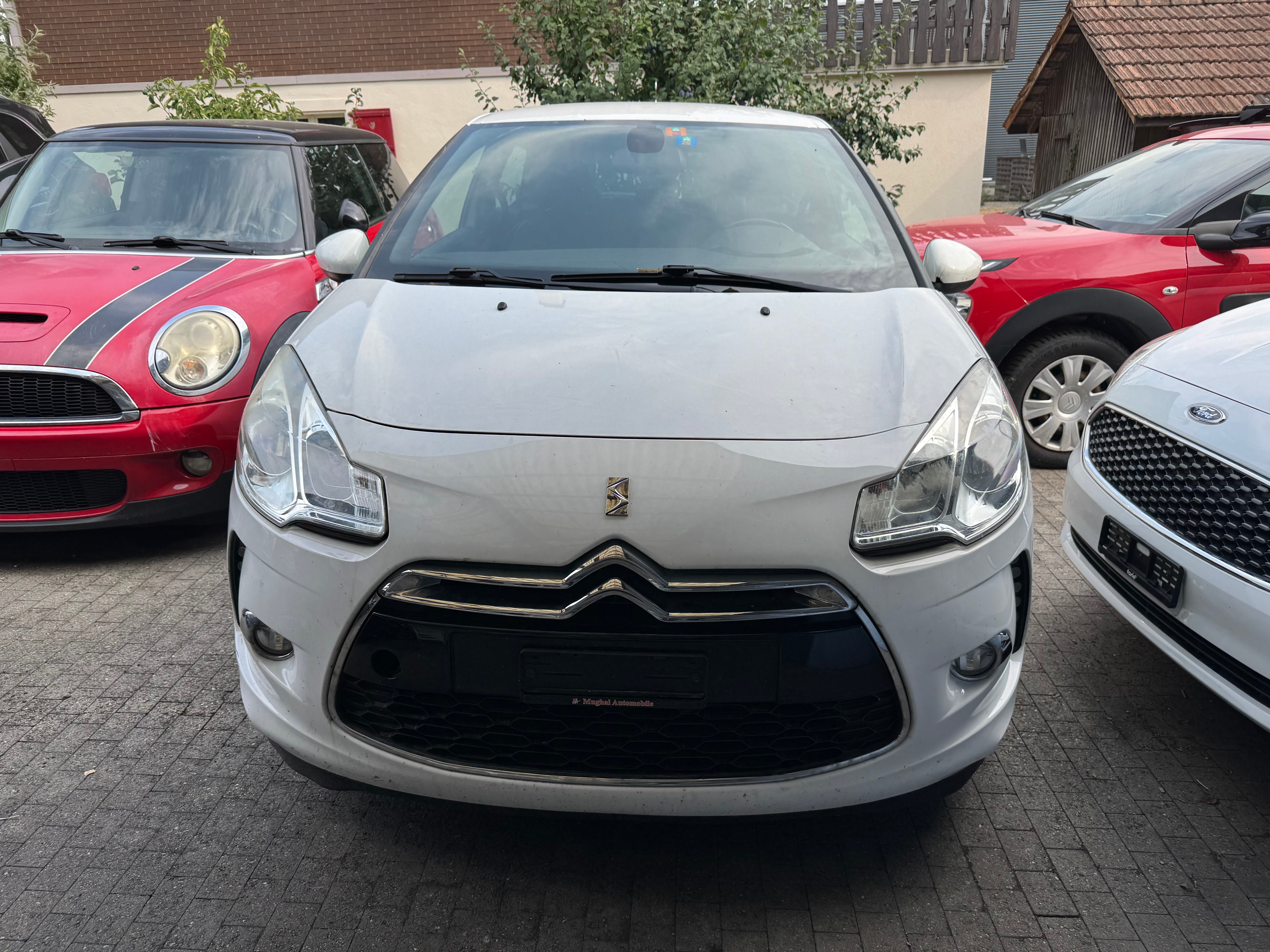 Car photo