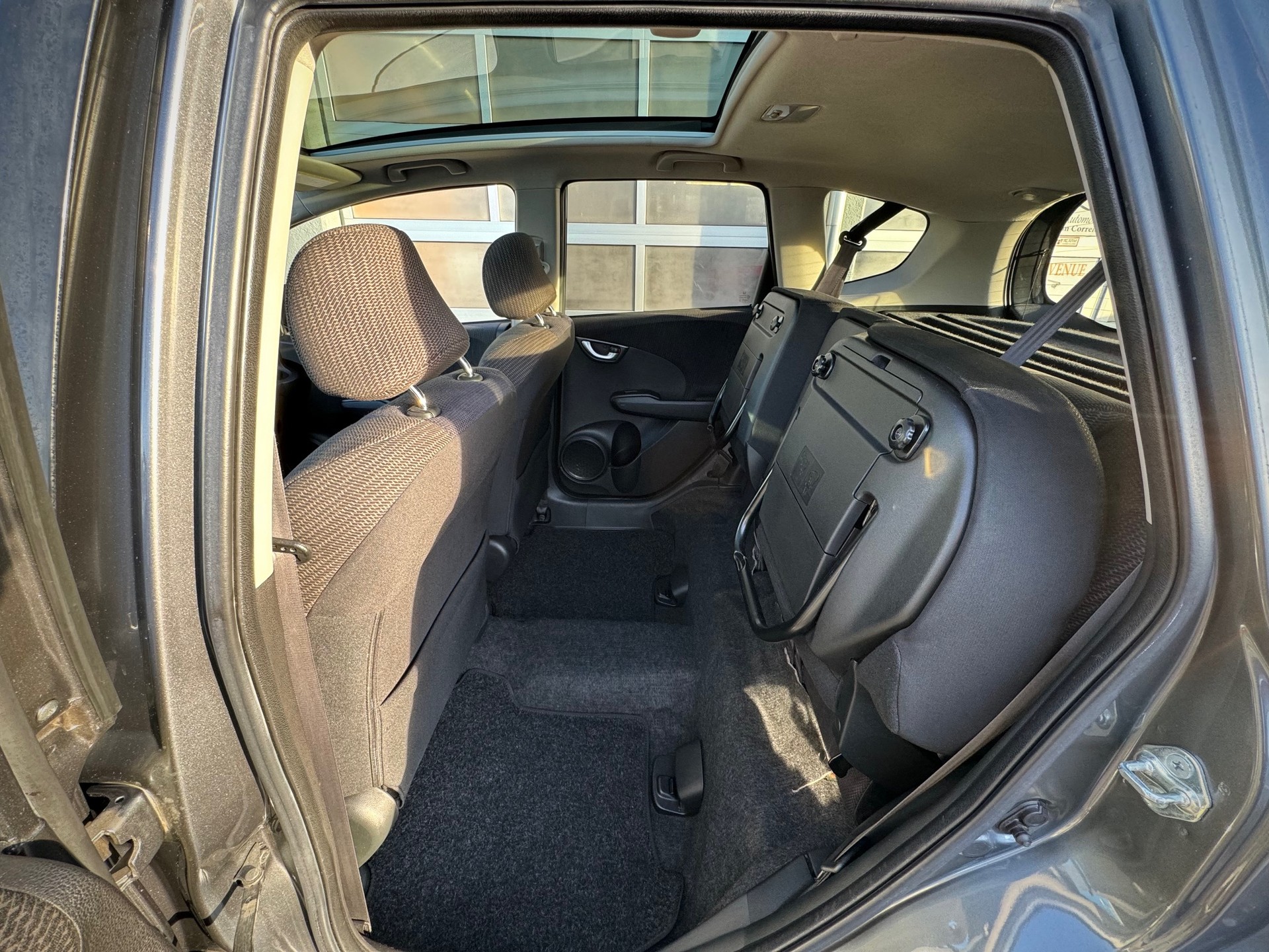 HONDA Jazz 1.4i Elegance CVT - Véhicule Suisse (CH)-image-9