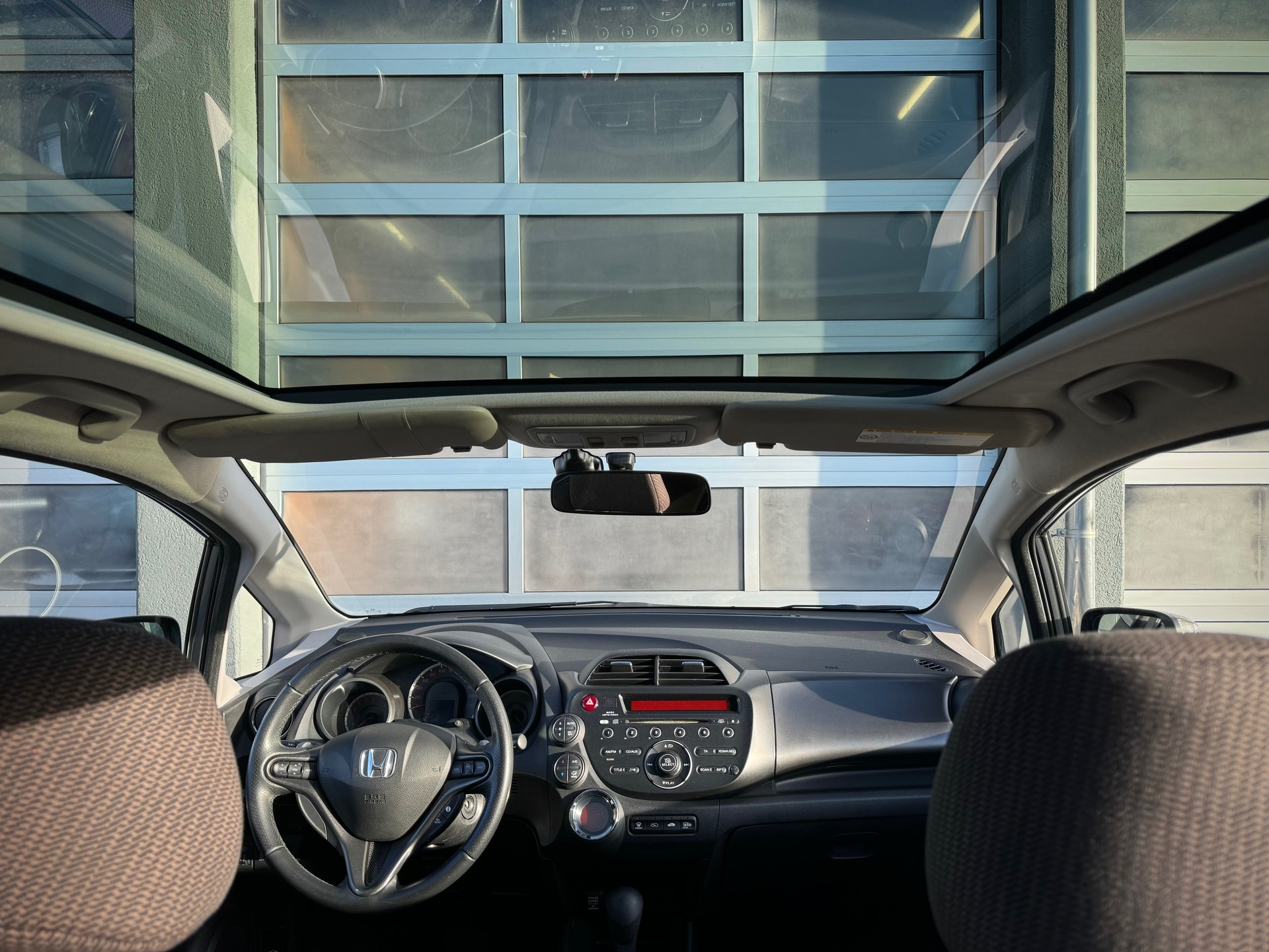 HONDA Jazz 1.4i Elegance CVT - Véhicule Suisse (CH)-image-6