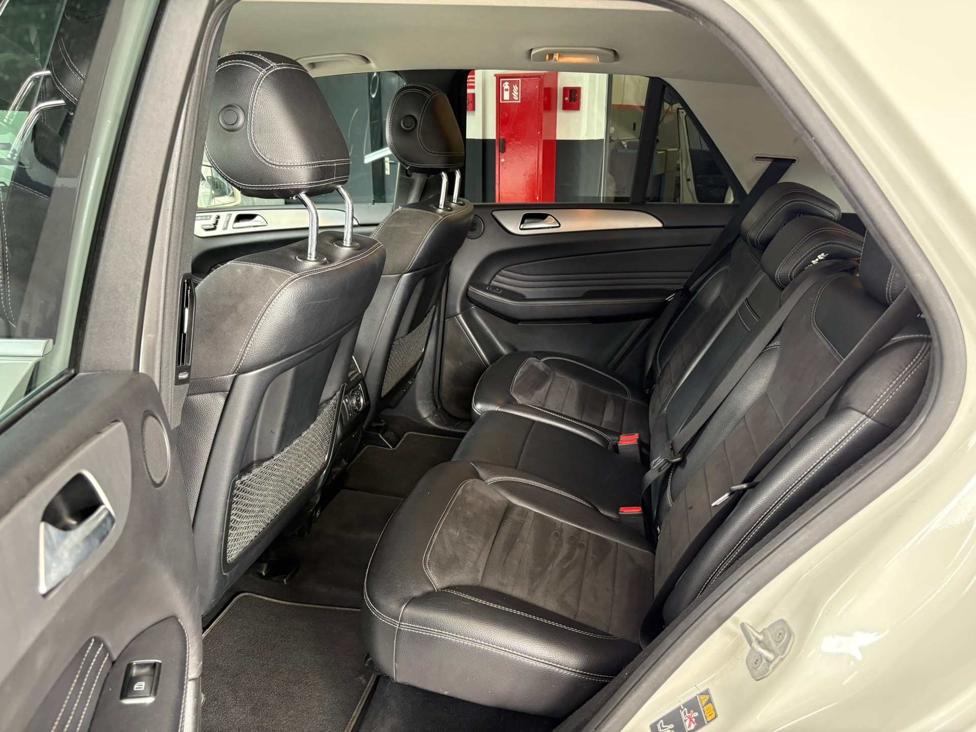 MERCEDES-BENZ ML 350 BlueTEC 4Matic-image-12