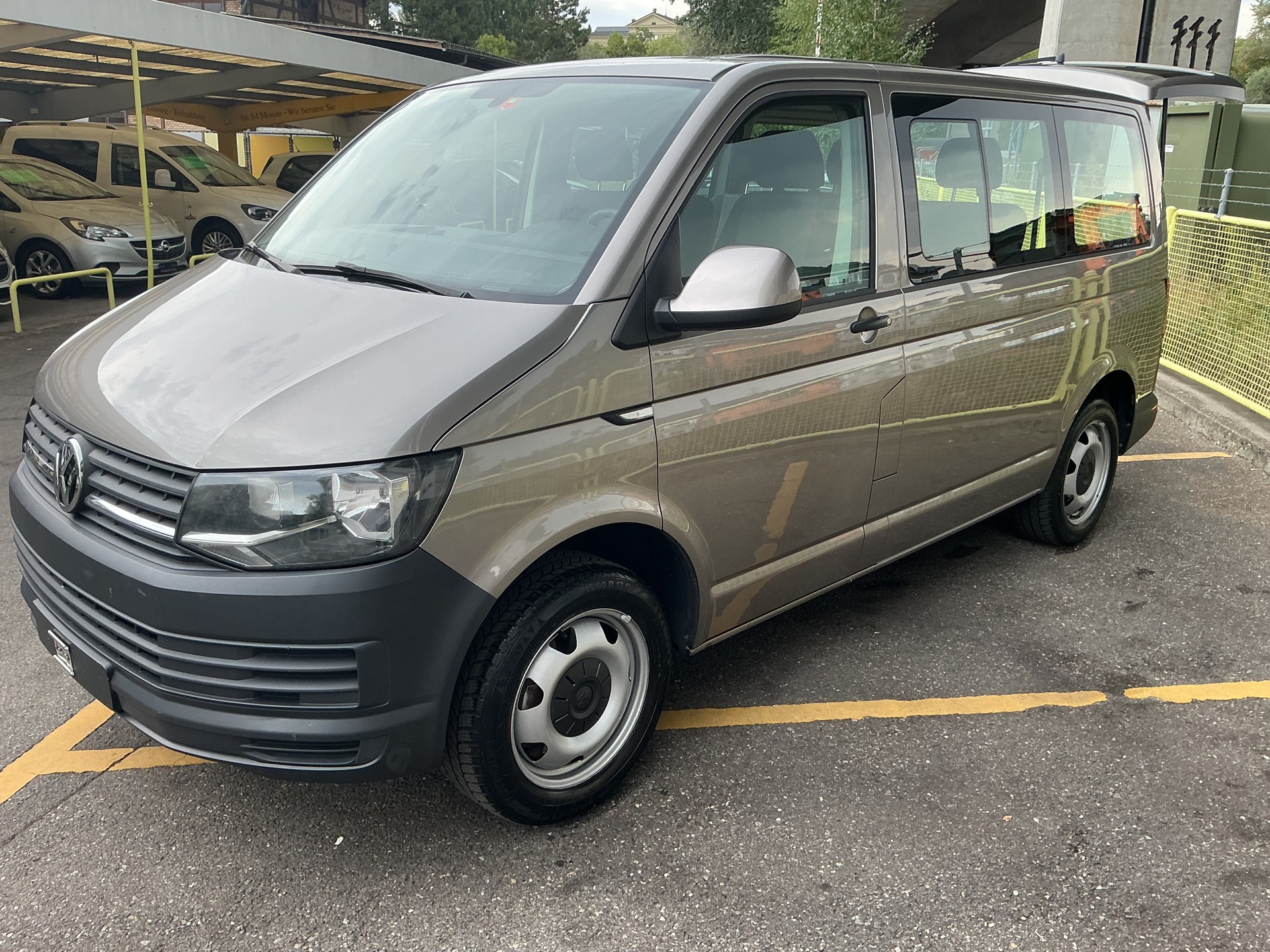 VW T6 Caravelle 2.0 TSI Trendline DSG LWB-image-7