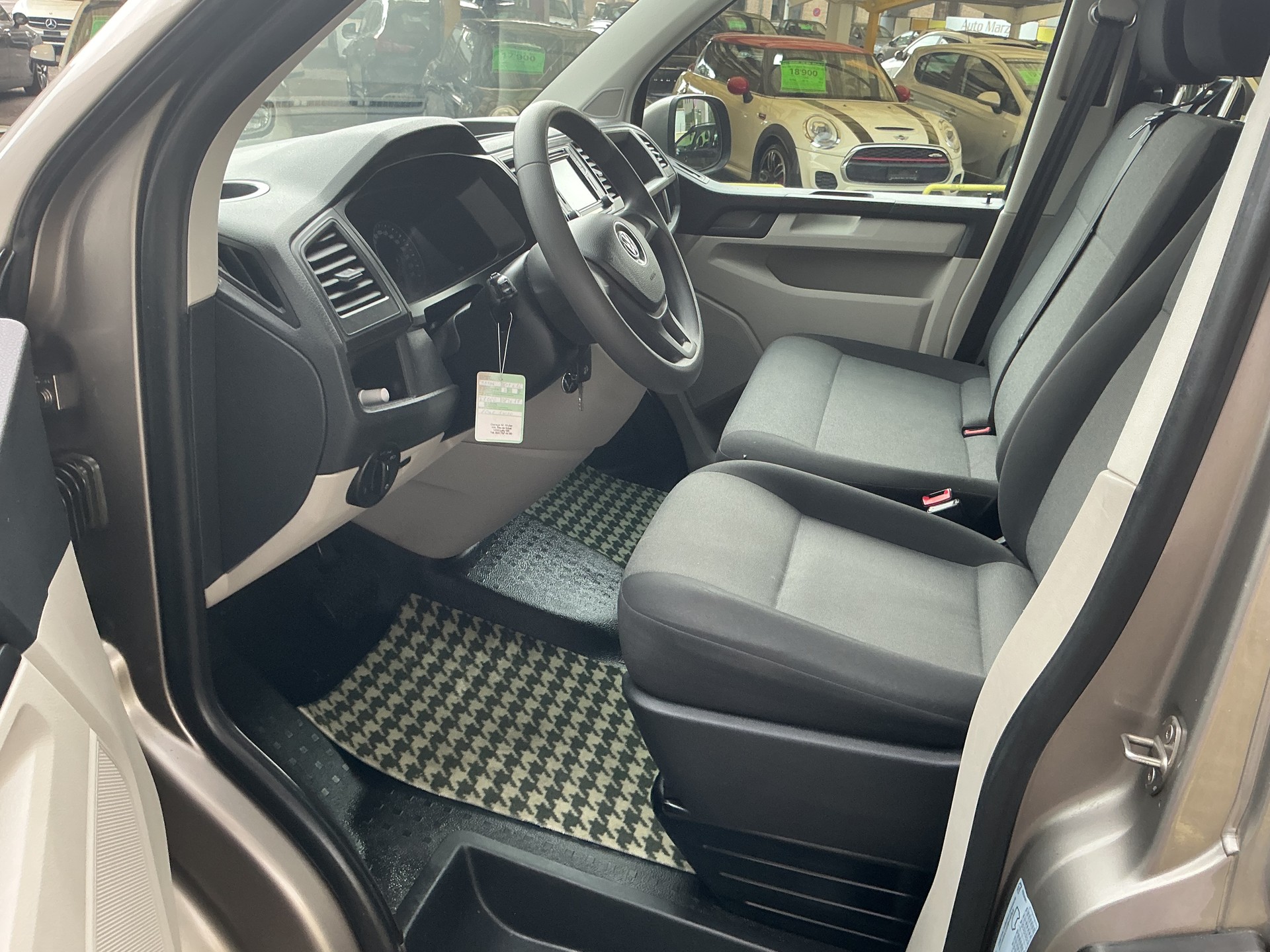 VW T6 Caravelle 2.0 TSI Trendline DSG LWB-image-11
