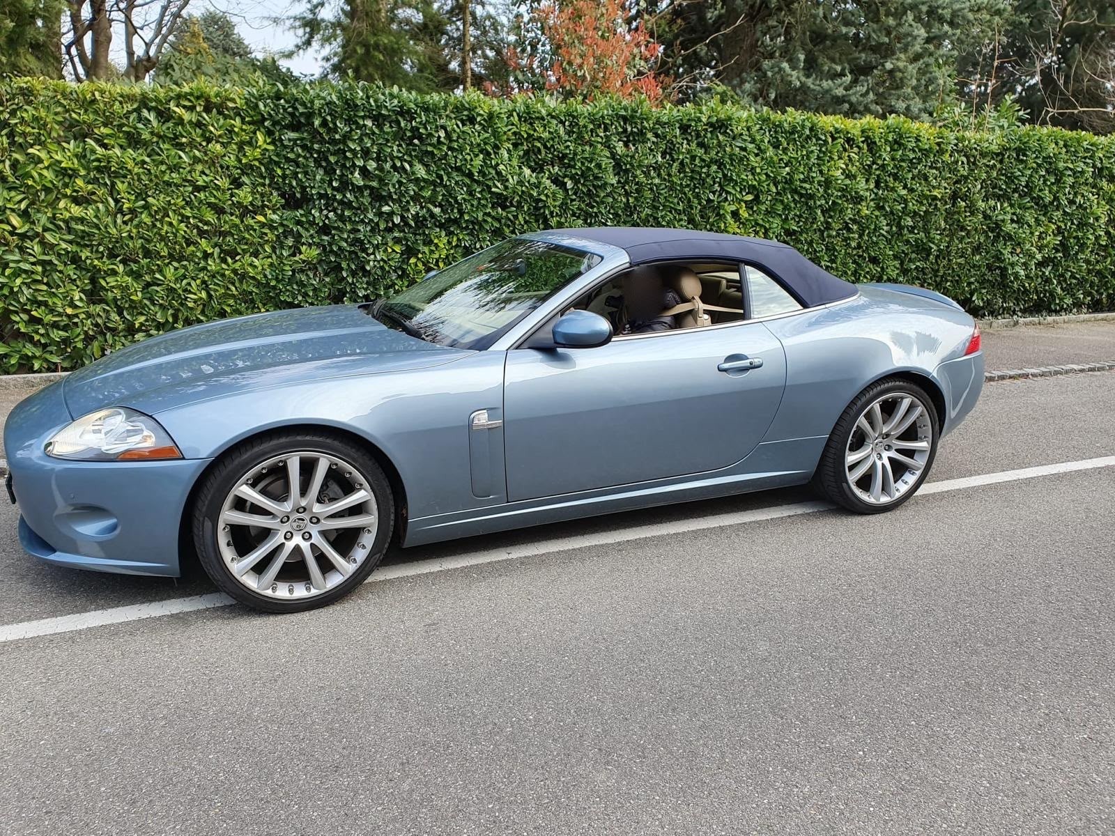 JAGUAR XK-image-1