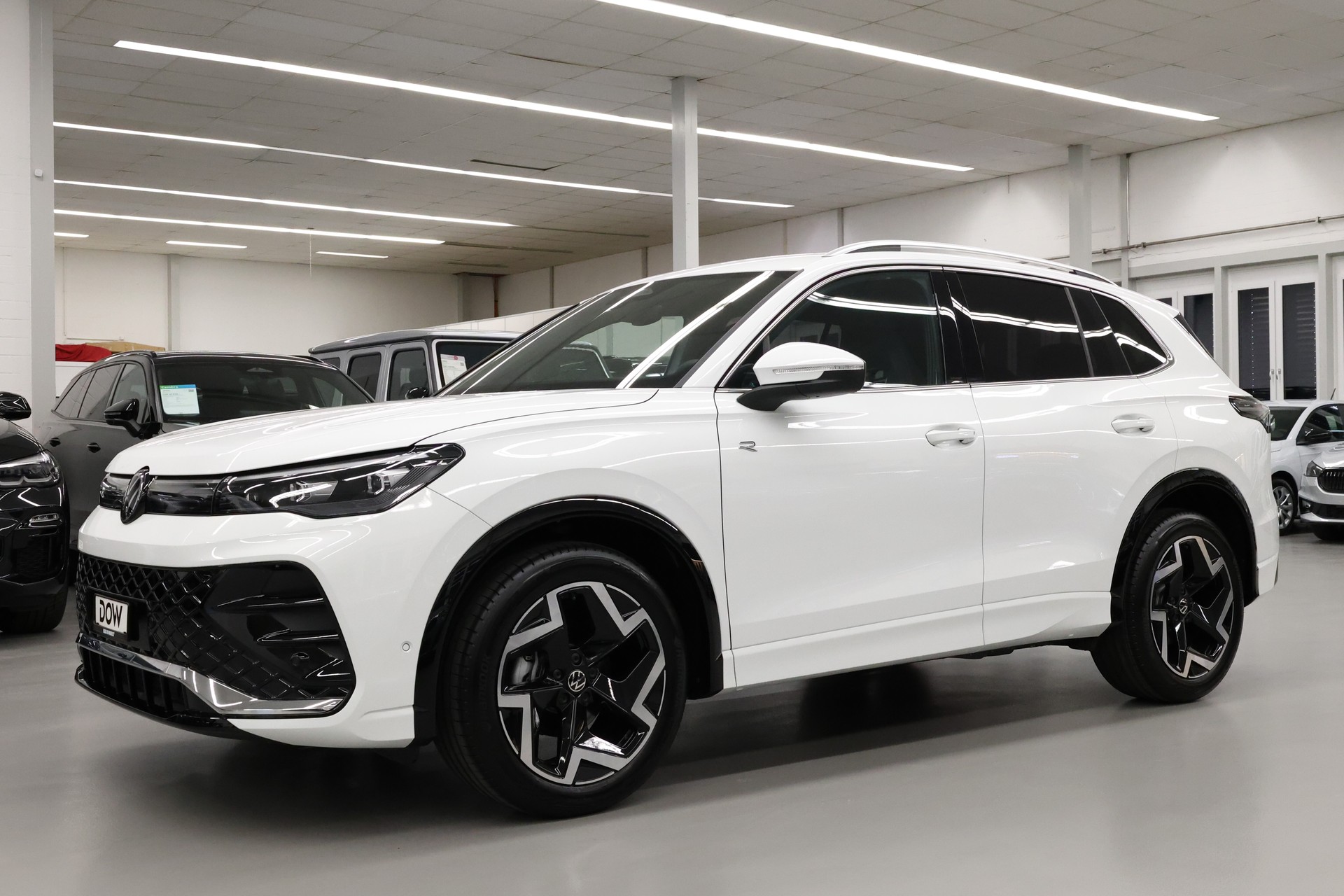 VW Tiguan 1.5 TSI R-Line DSG-image-3