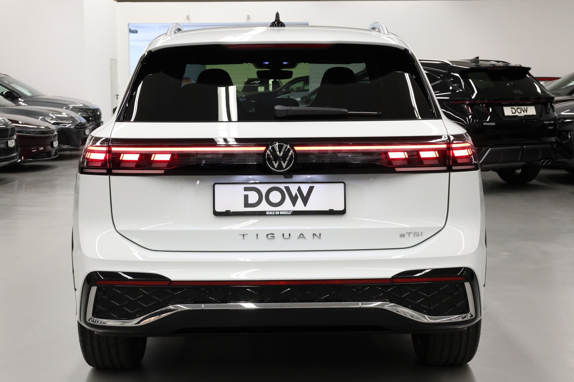 VW Tiguan 1.5 TSI R-Line DSG-image-8