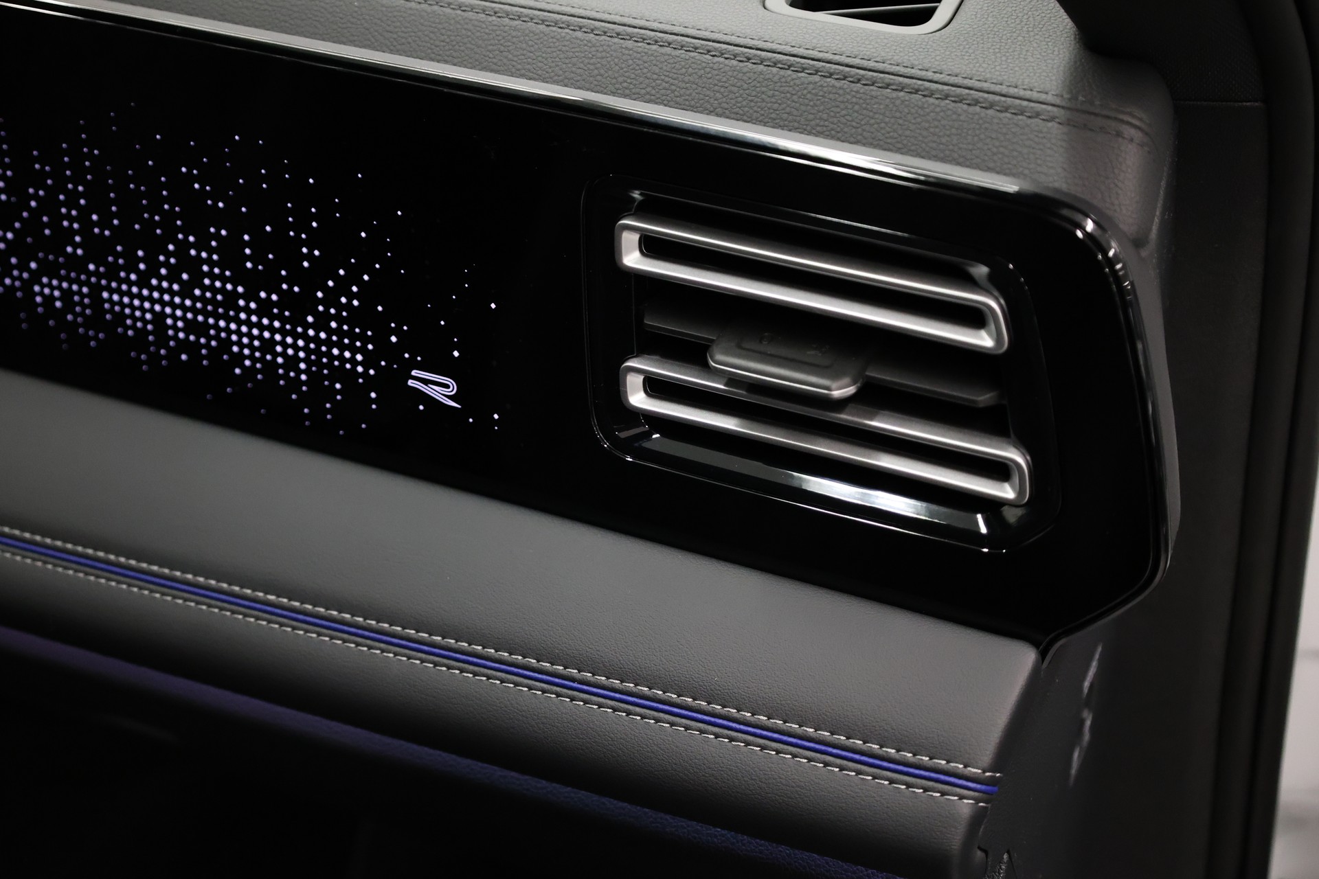VW Tiguan 1.5 TSI R-Line DSG-image-28