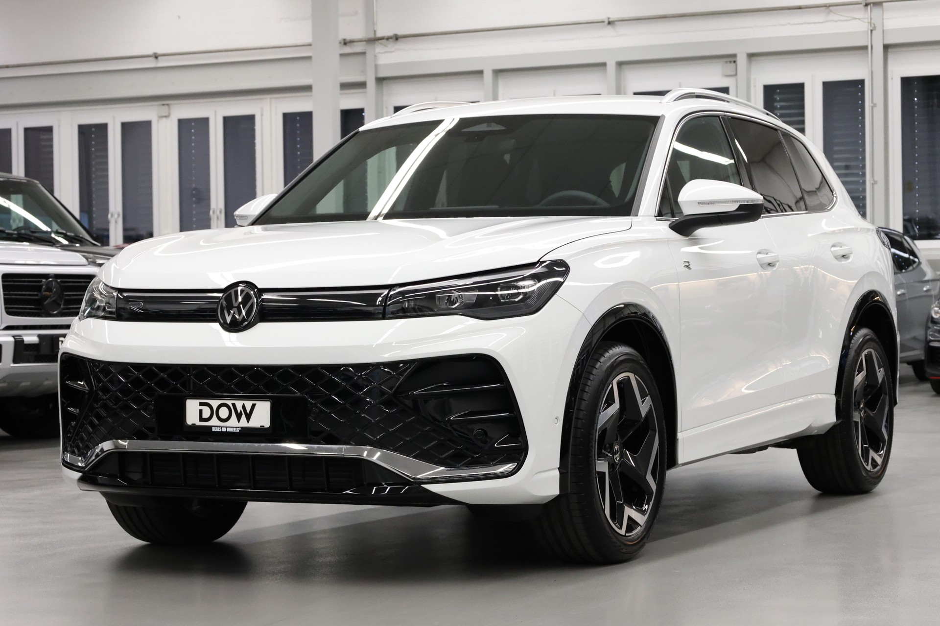 VW Tiguan 1.5 TSI R-Line DSG-image-2
