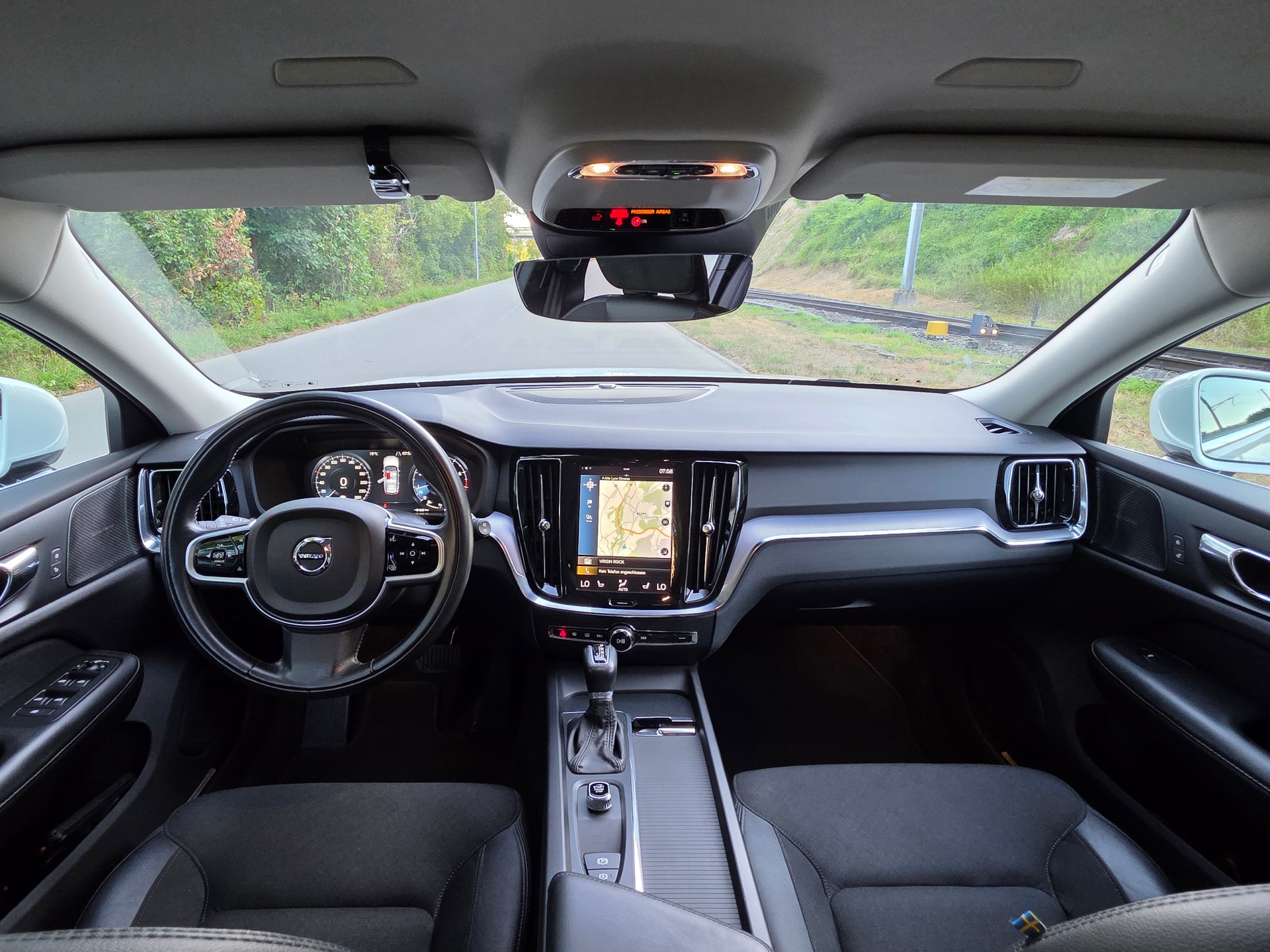 VOLVO V60 T6 AWD Momentum Geartronic / Neu ab mfk.-image-10