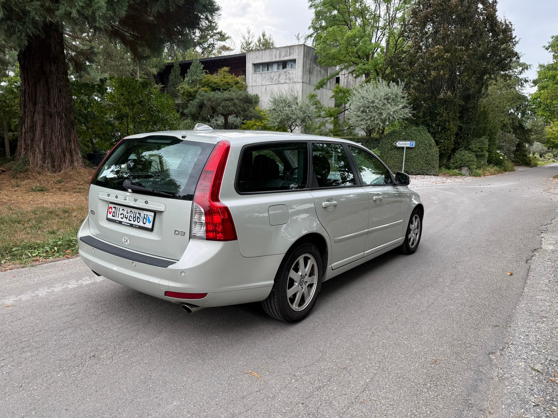 VOLVO V50 D3 Kinetic Geartronic-image-5