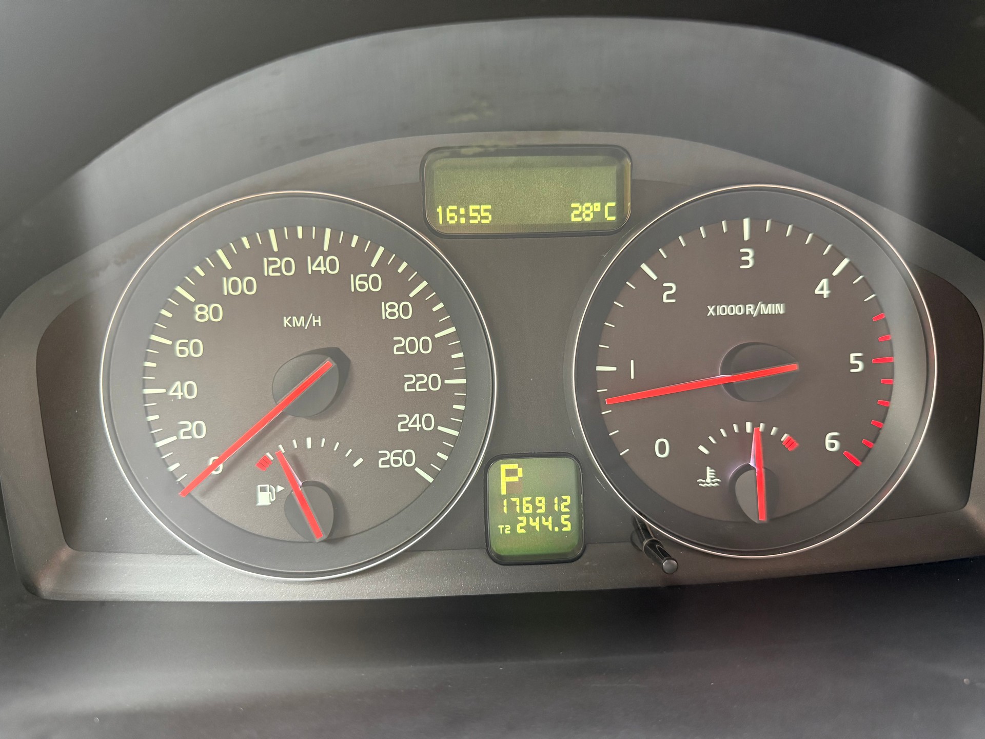 VOLVO V50 D3 Kinetic Geartronic-image-12