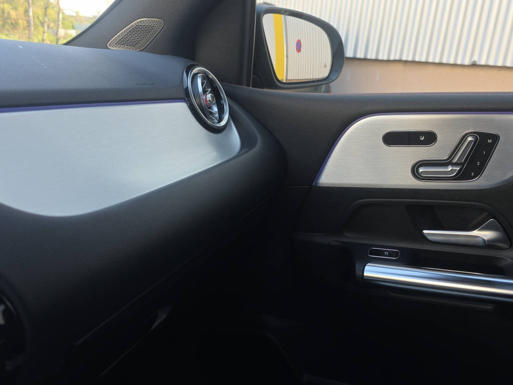 MERCEDES-BENZ B 250 AMG Line 4matic-image-20