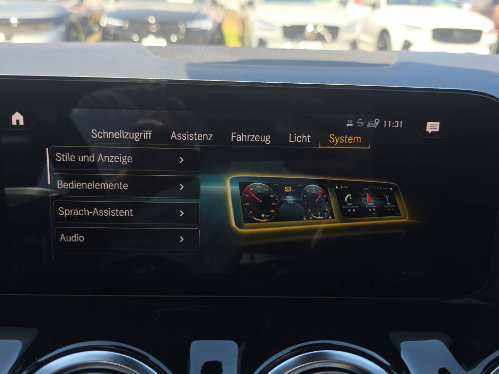 MERCEDES-BENZ B 250 AMG Line 4matic-image-26