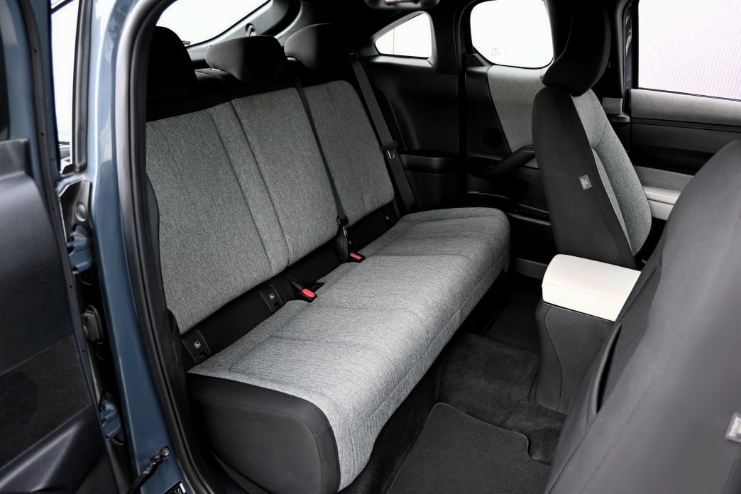 MAZDA MX-30 e-Skyactiv Ambition-image-8