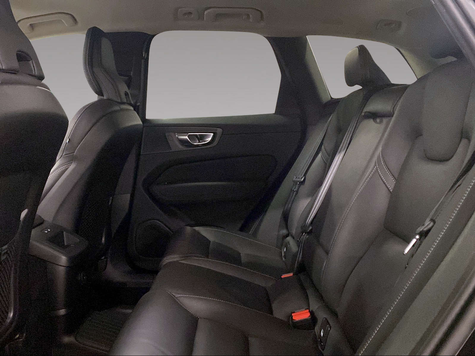 VOLVO XC60 2.0 T8 TE Plus Dark eAWD-image-8