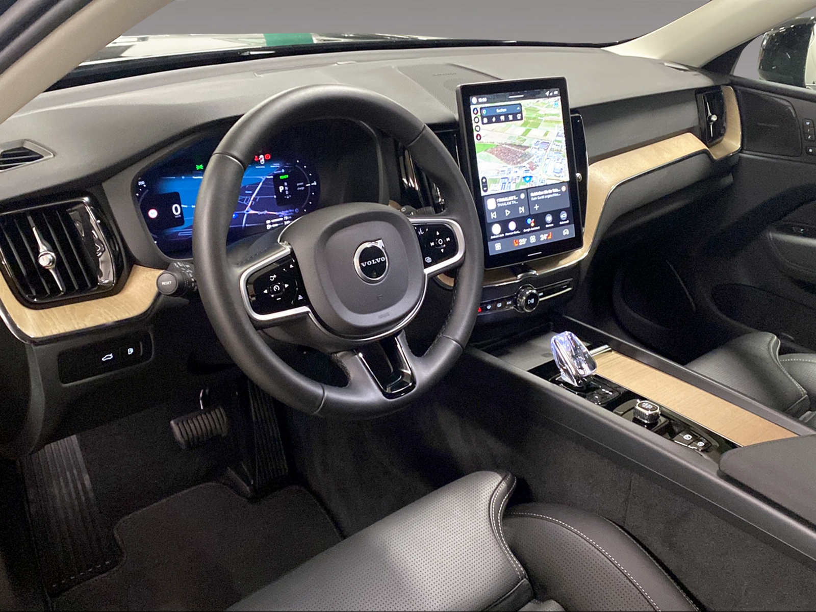 VOLVO XC60 2.0 T8 TE Plus Dark eAWD-image-6