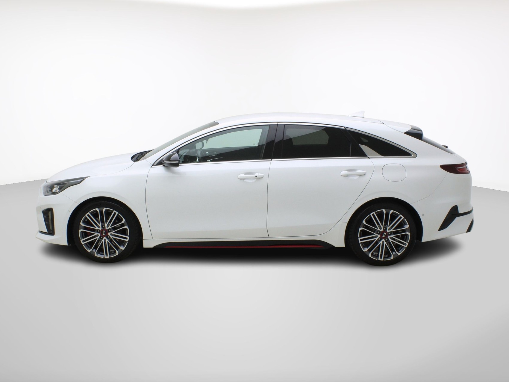 KIA Ceed Pro1.6 T-GDi GT-image-2