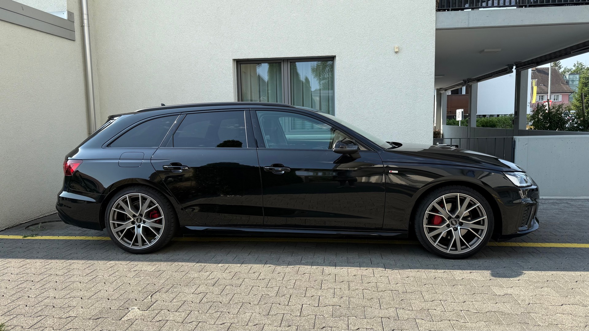 AUDI AUDI A4 AV 40 TDI-image-1