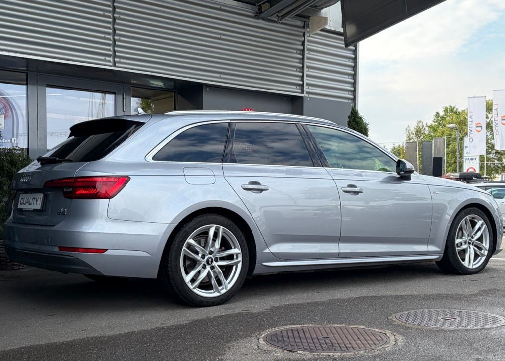 AUDI A4 Avant 2.0 TDi S line quattro-image-2